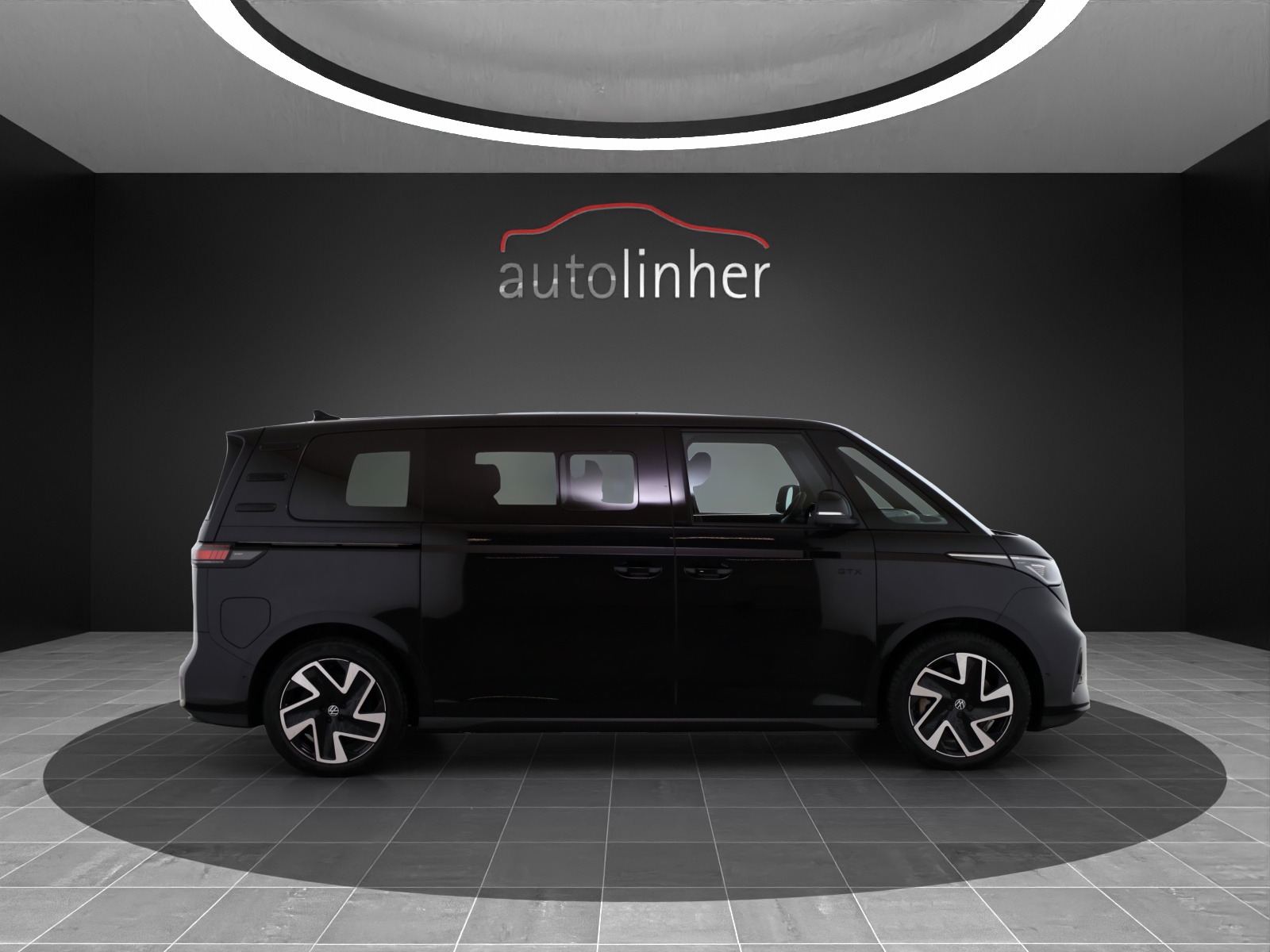 VW ID.Buzz LWB GTX 4 Motion-image-7