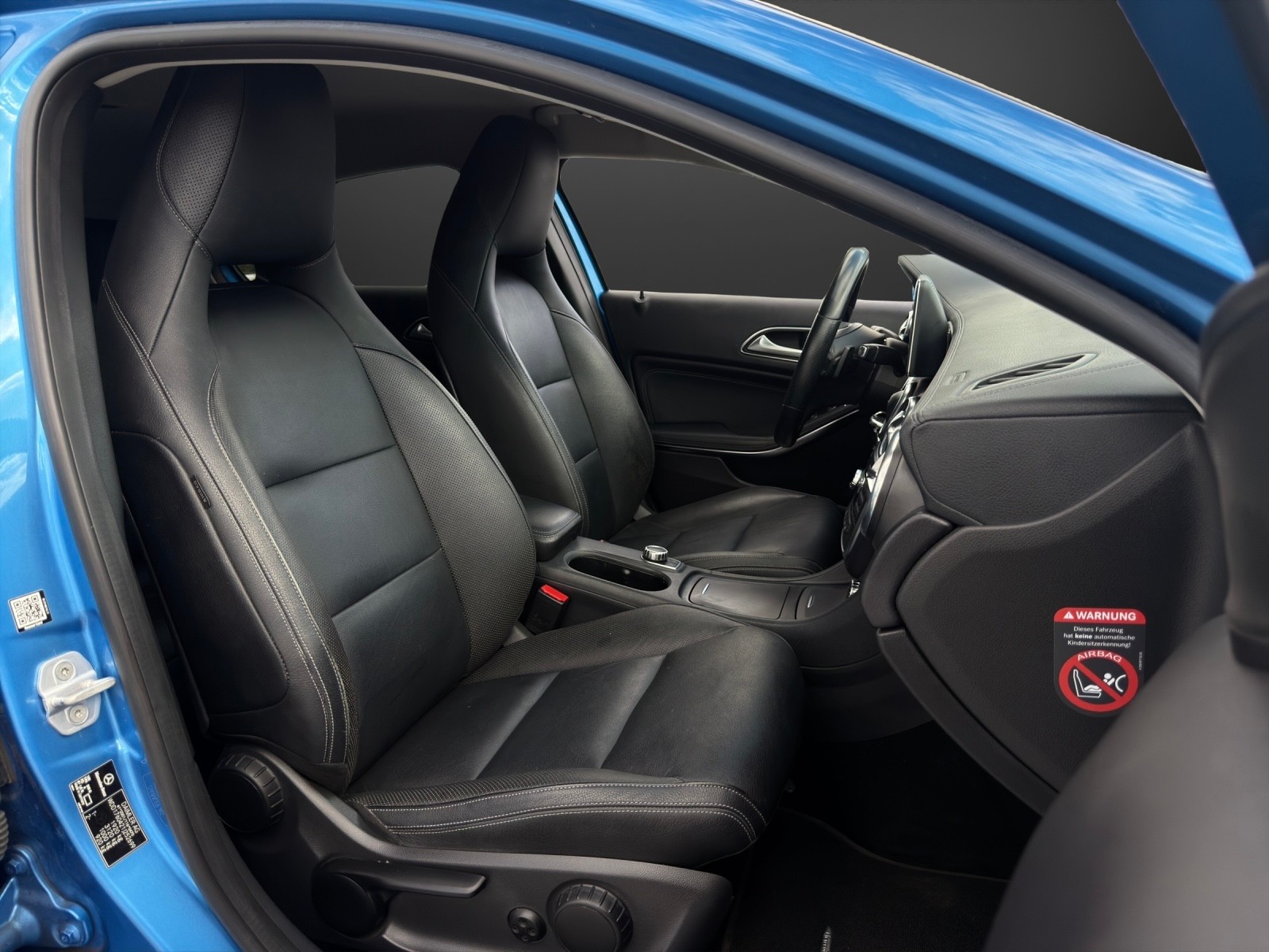 MERCEDES-BENZ A 180 Sport 7G-DCT-image-8