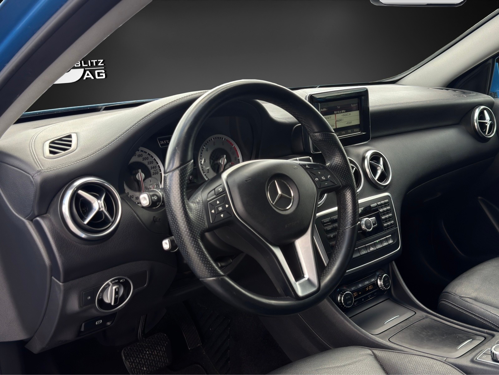 MERCEDES-BENZ A 180 Sport 7G-DCT-image-7