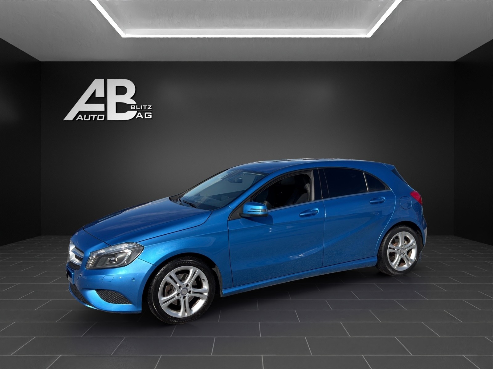 MERCEDES-BENZ A 180 Sport 7G-DCT-image-1
