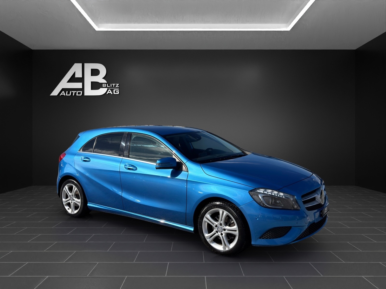 MERCEDES-BENZ A 180 Sport 7G-DCT-image-5