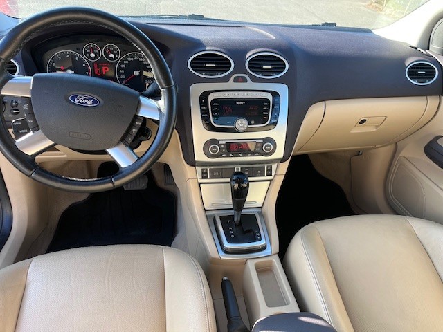 FORD Focus CC 2.0i Titanium Automatic-image-10