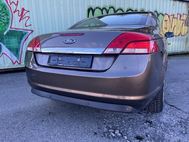 FORD Focus CC 2.0i Titanium Automatic-image-6