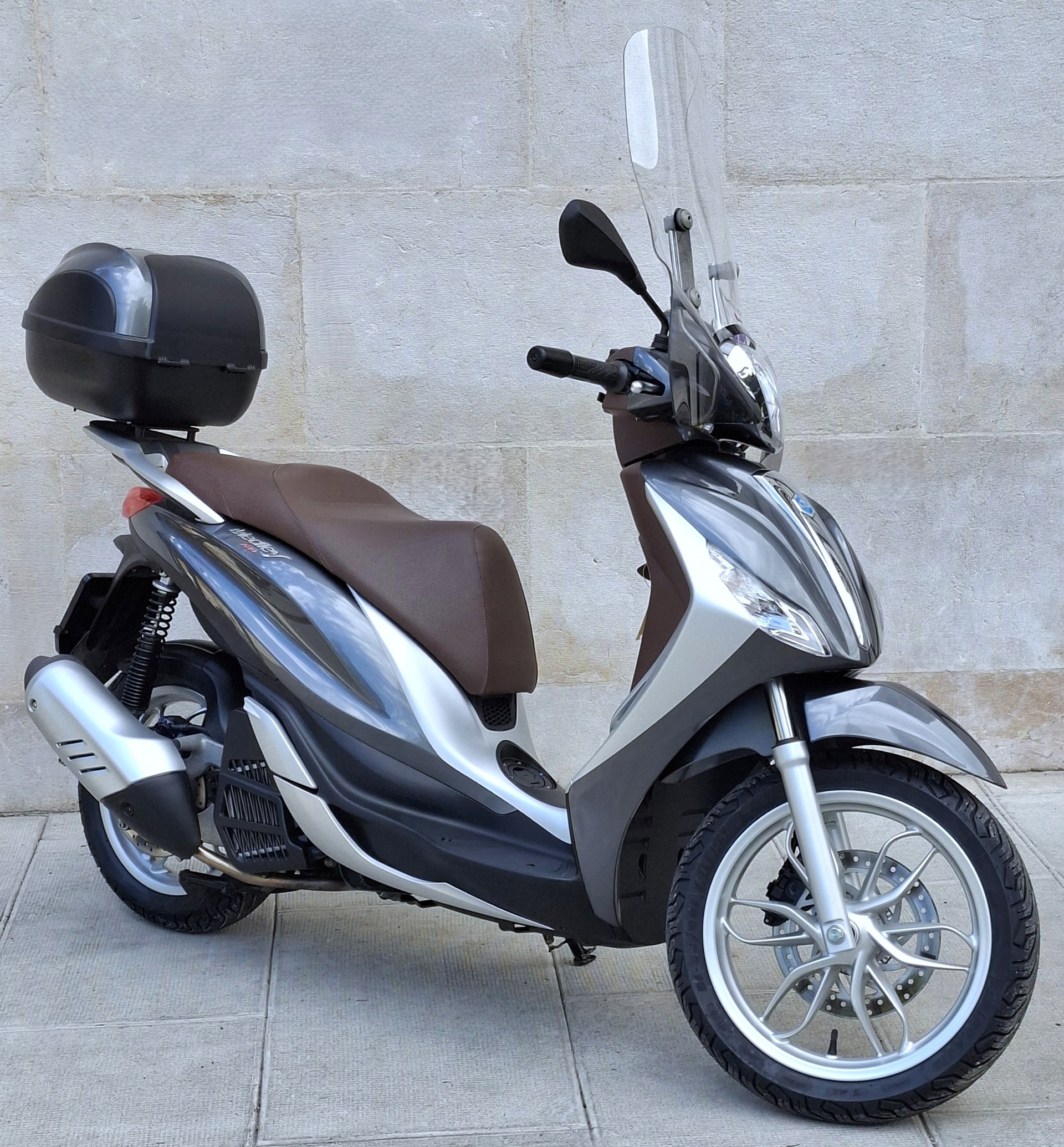 PIAGGIO Medley 125 iGet ABS-showroom-element-1