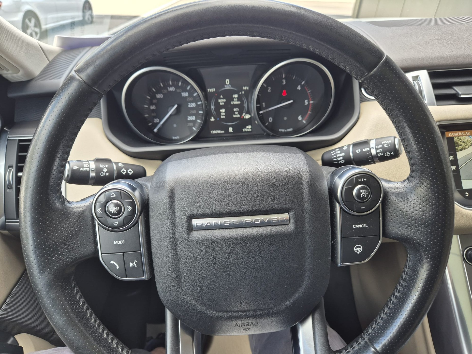 LAND ROVER Range Rover Sport 3.0 TDV6 SE Automatic-image-9
