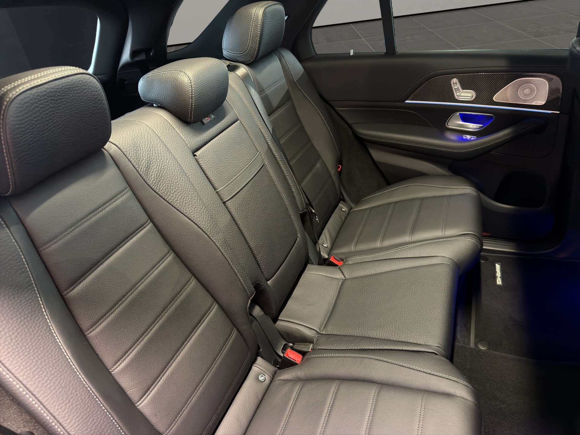 MERCEDES-BENZ GLE 300 d 4Matic 9G-Tronic-image-12