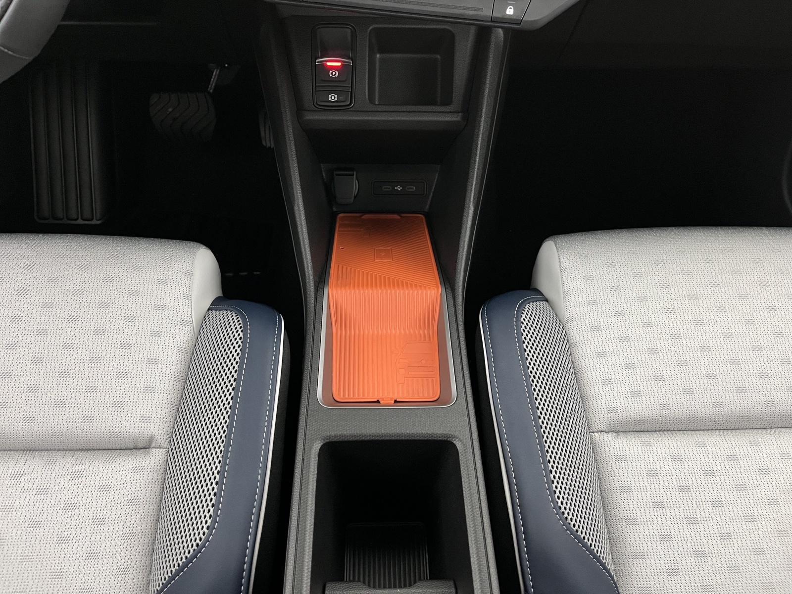 RENAULT R5 E-Tech Comfort Range Roland Garros-image-13