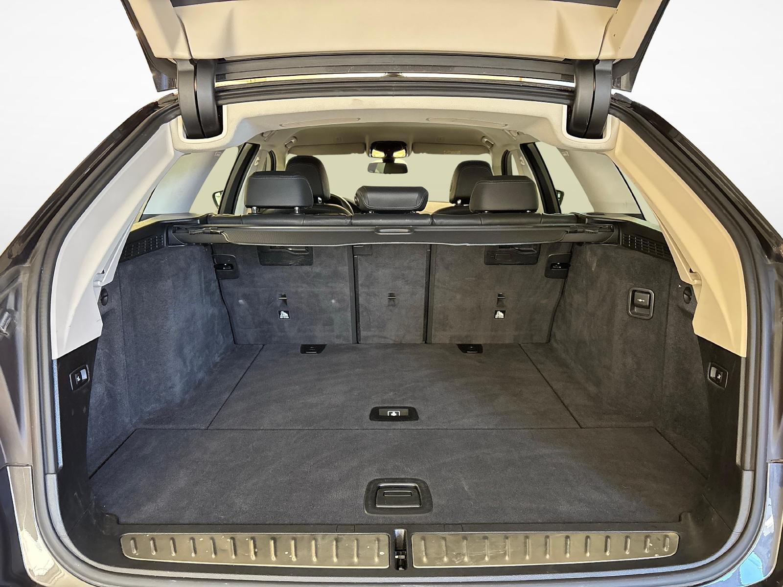 BMW 5er Reihe G31 Touring 530d xDrive 48V-image-18
