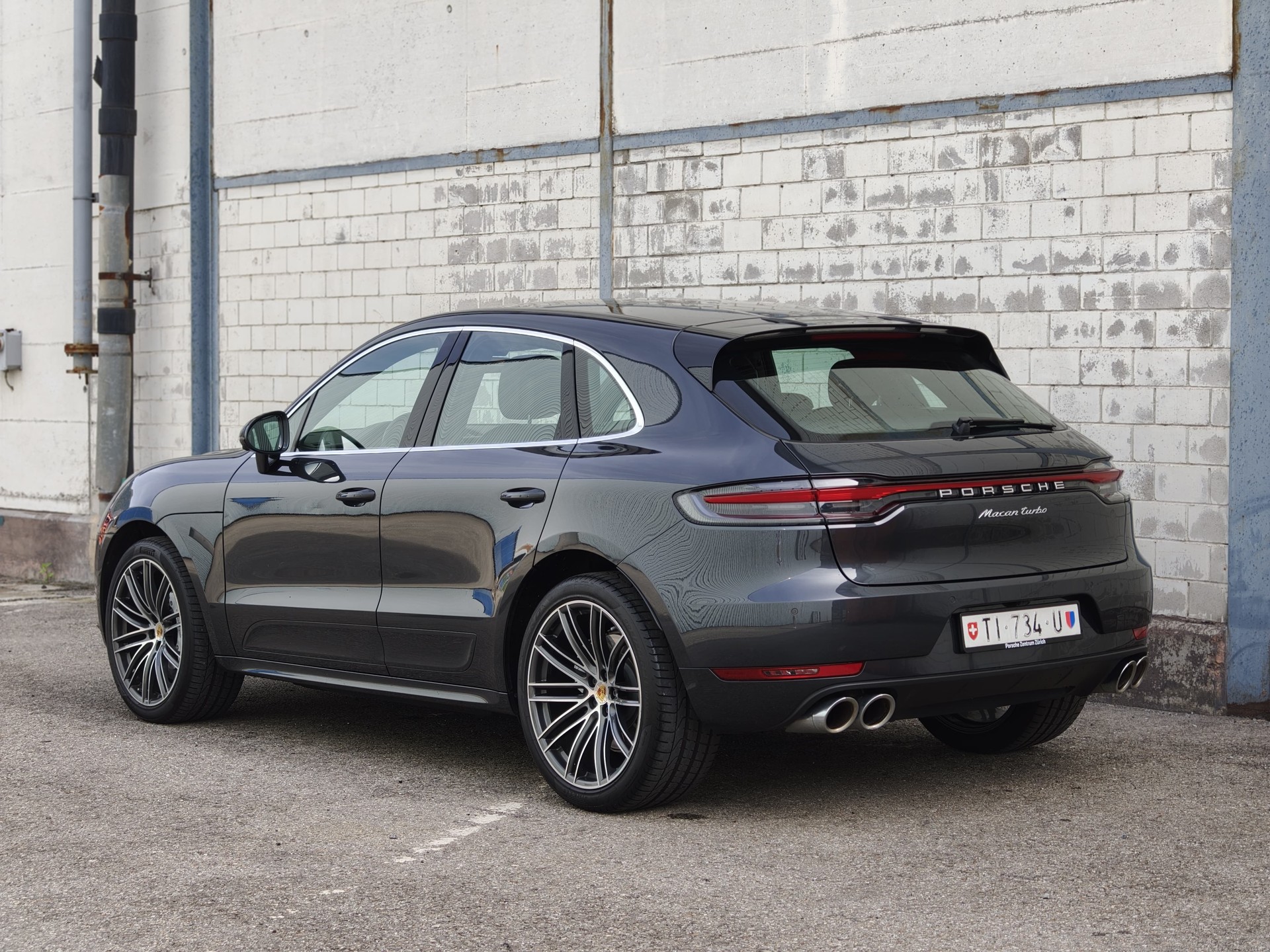 PORSCHE Macan Turbo PDK-image-6