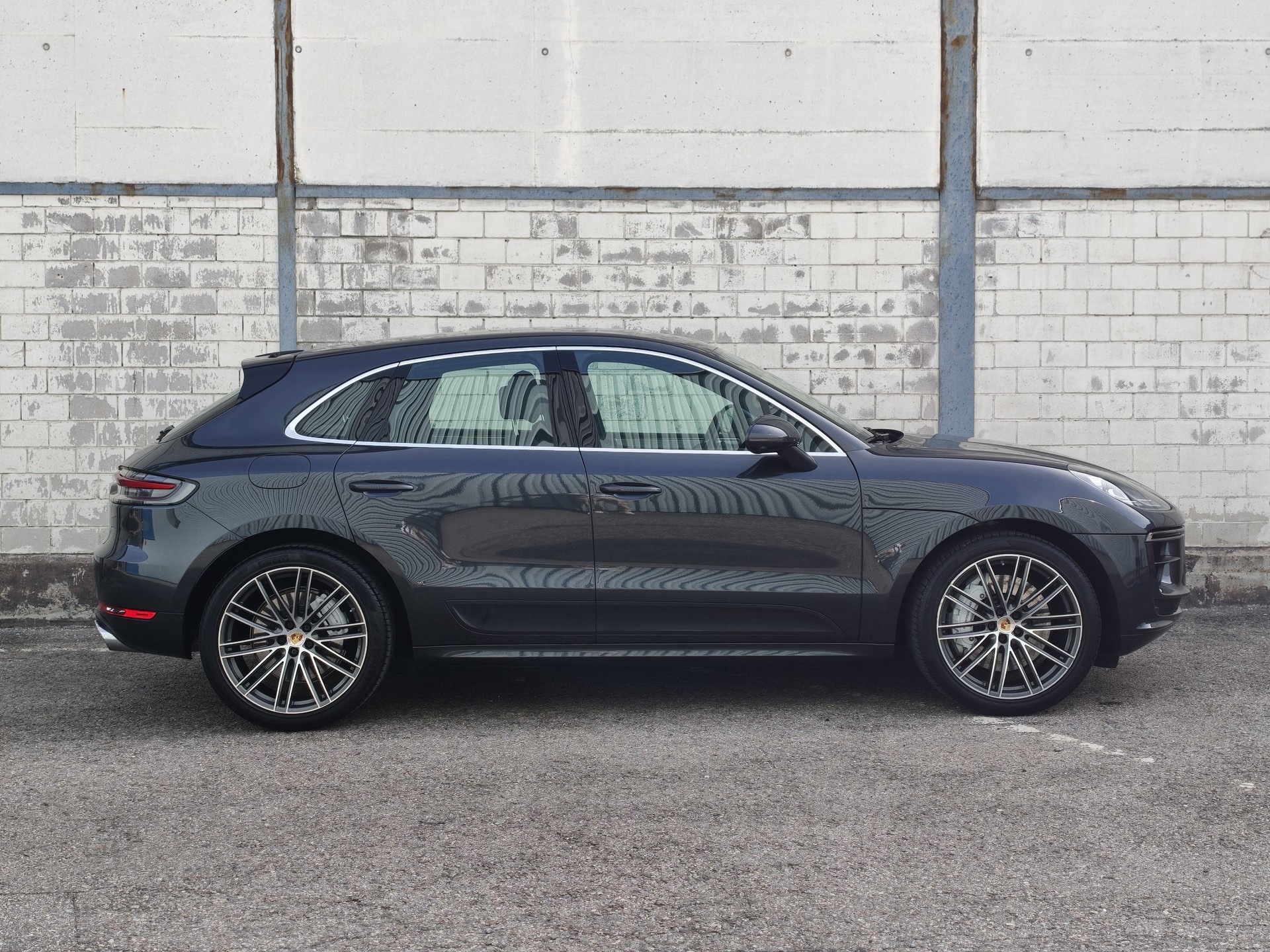 PORSCHE Macan Turbo PDK-image-2