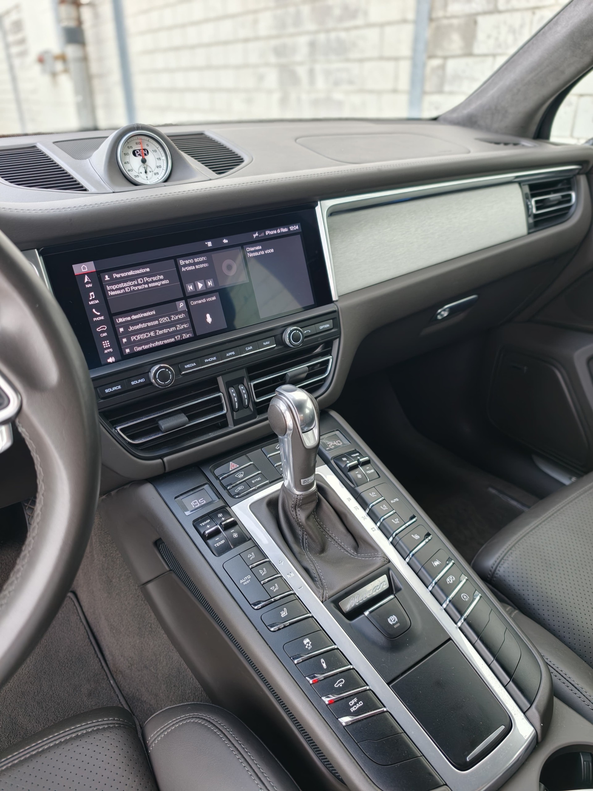 PORSCHE Macan Turbo PDK-image-9