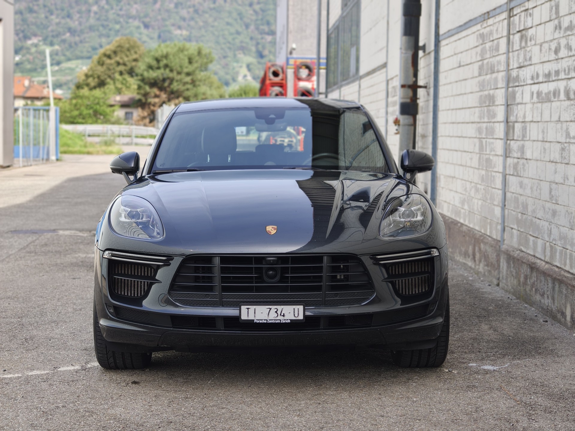 PORSCHE Macan Turbo PDK-image-1