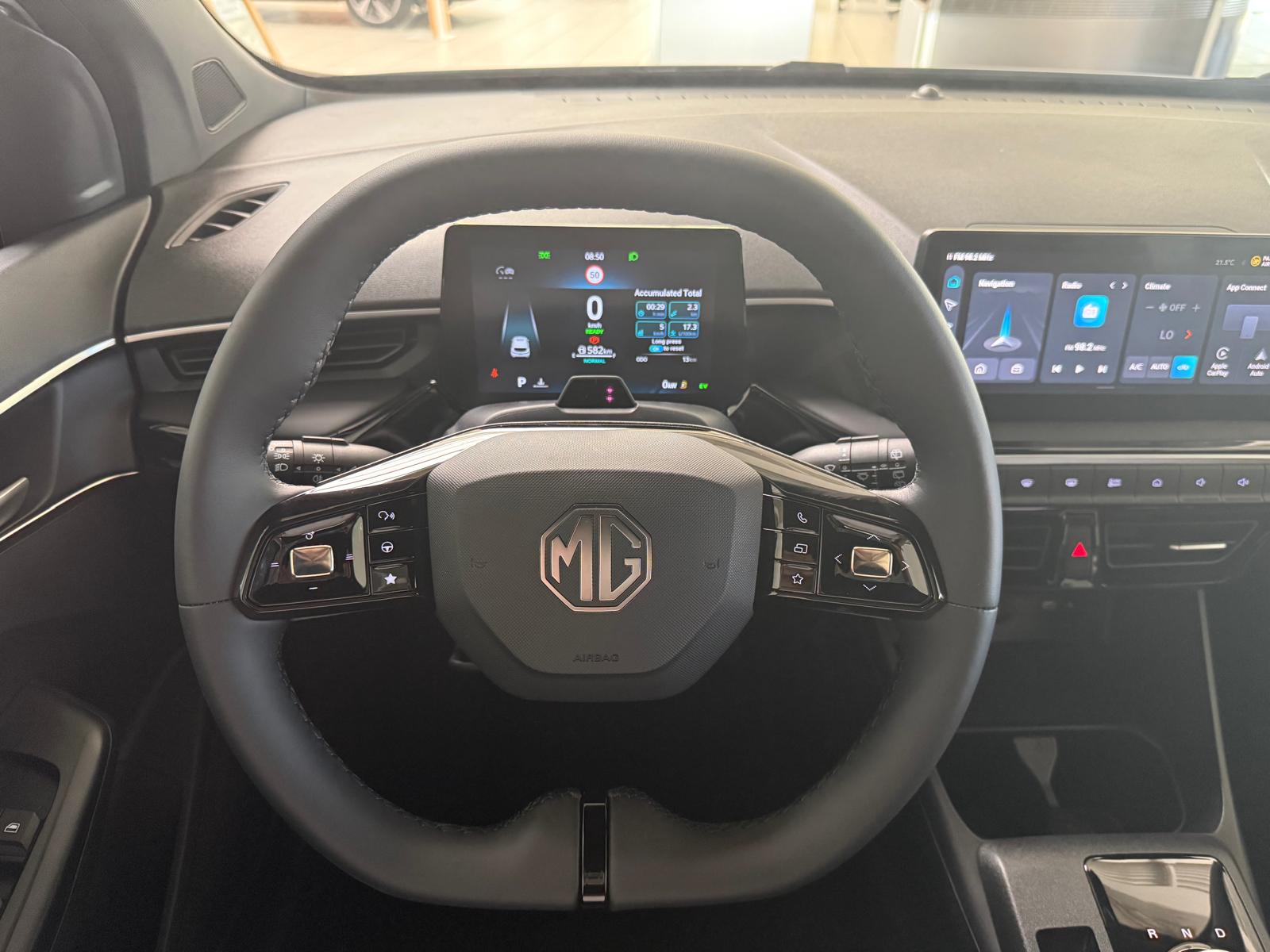 MG 3 1.5 Hybrid Luxury-image-7