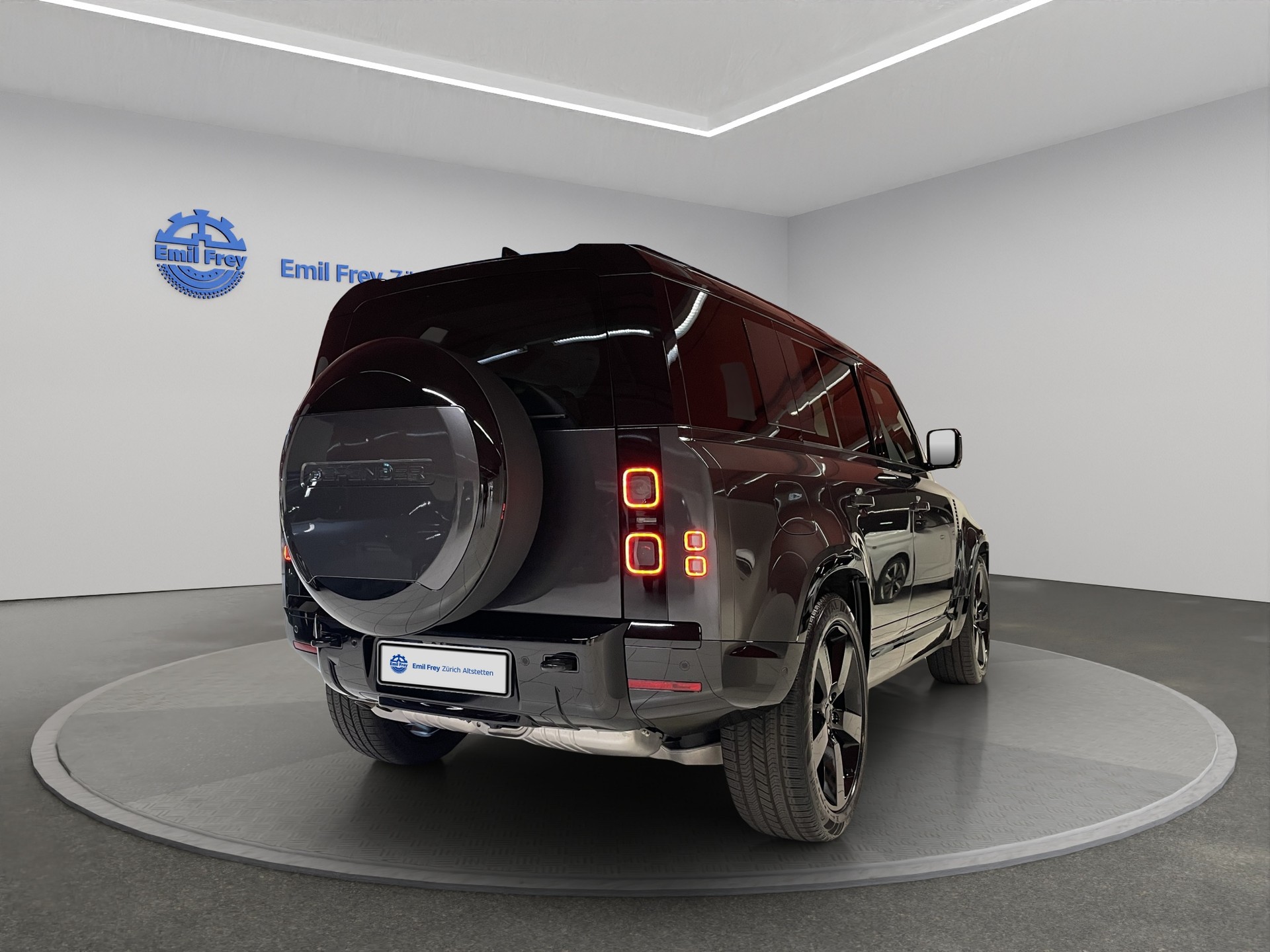 LAND ROVER Defender 110 3.0 D I6 350 X-Dynamic HSE-image-2