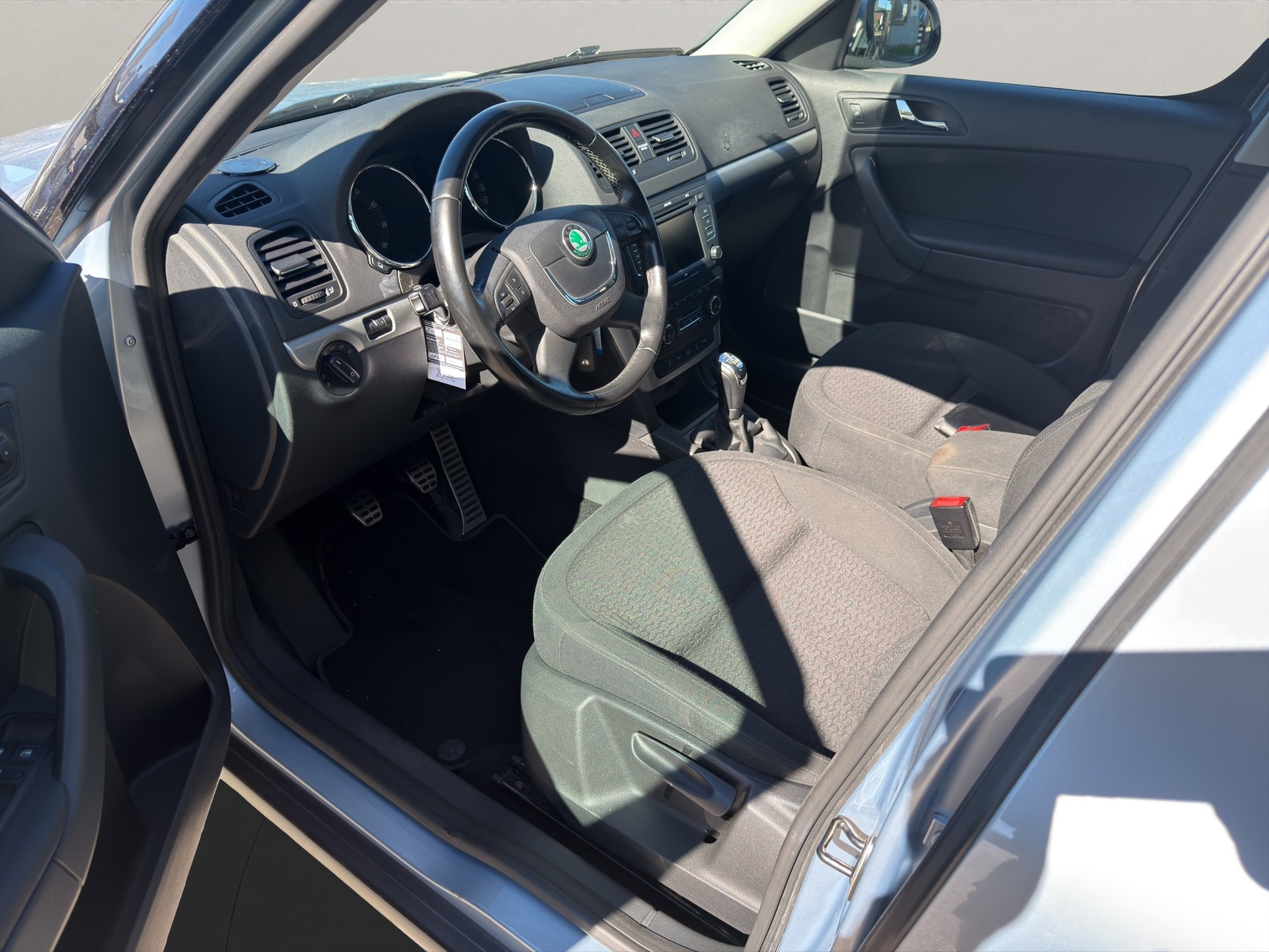 SKODA Yeti 1.8 TSI Ambition 4x4-image-8