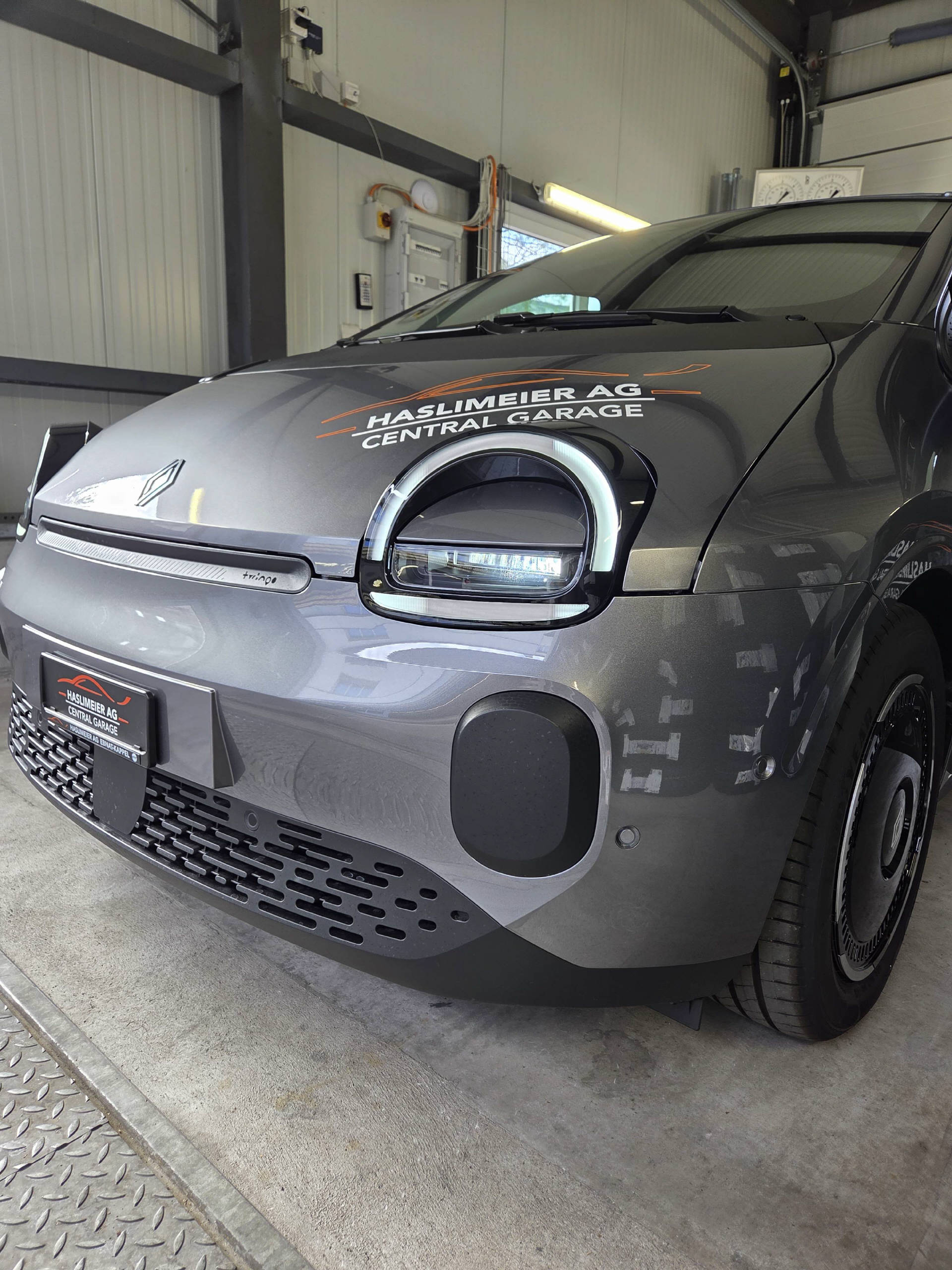 RENAULT Twingo E-Tech Urban Range techno-image-13