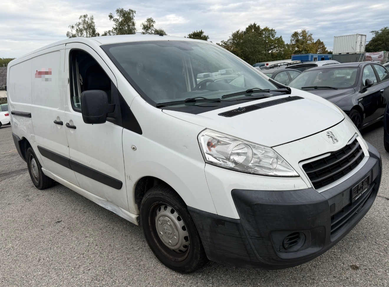 PEUGEOT Expert 2.0 HDi 229 L2H1-image-1