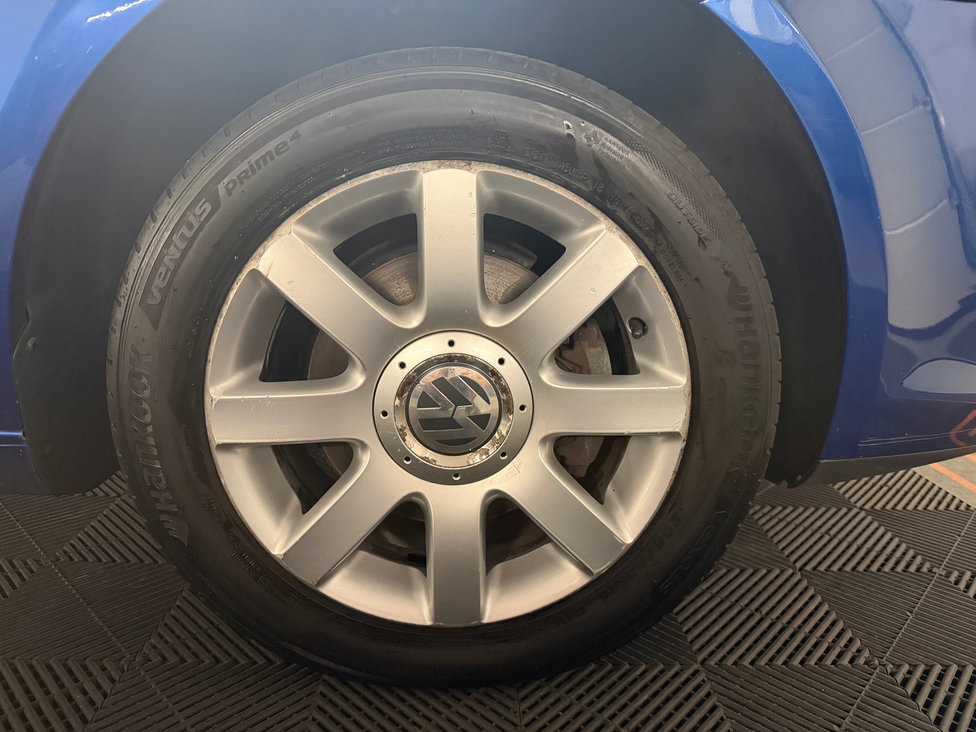 VW Touran 1.9 TDI Highline DSG-image-9