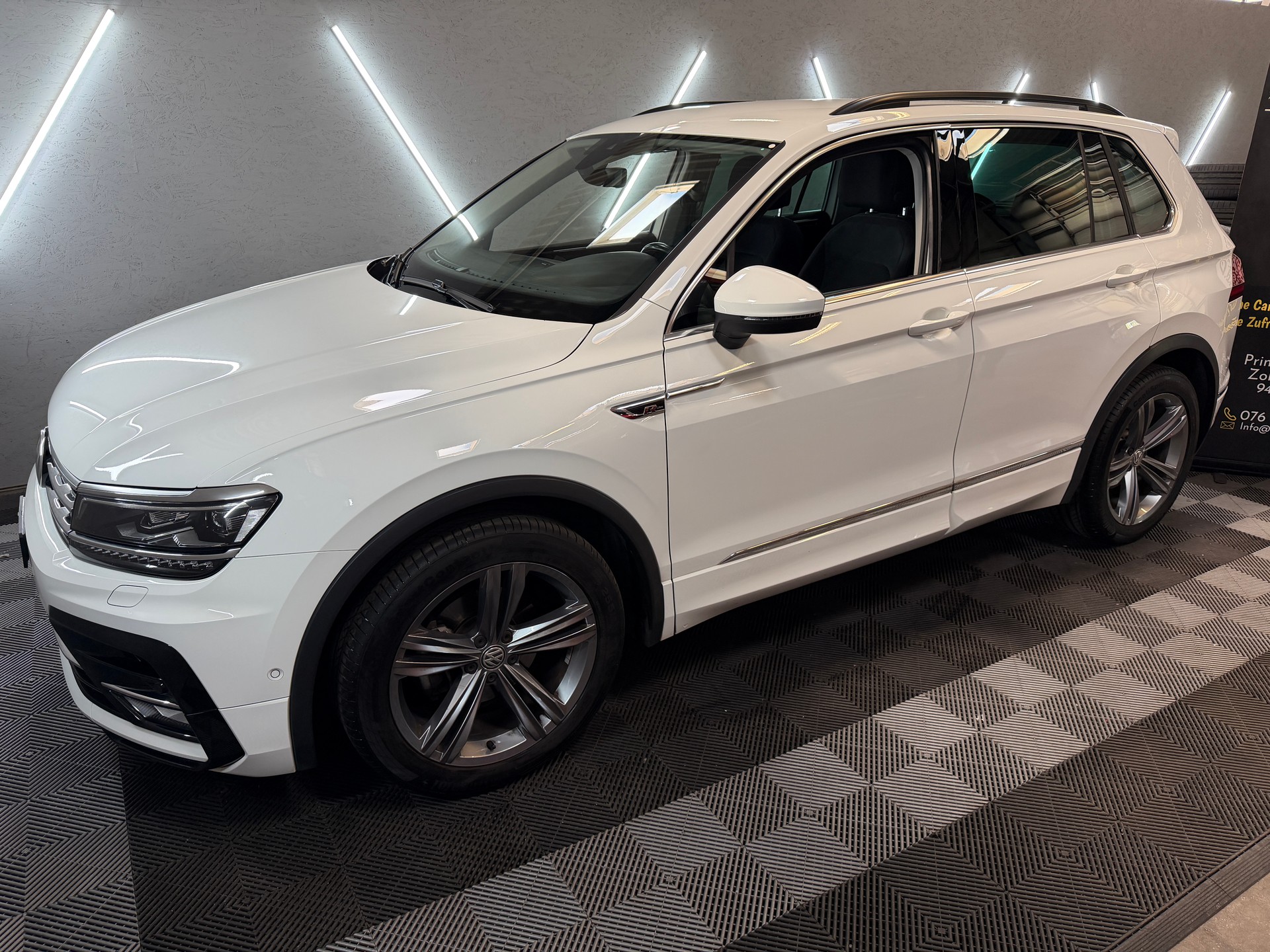 VW Tiguan 1.5TSI Evo Comfortline DSG R-Line Exterieur-image-6