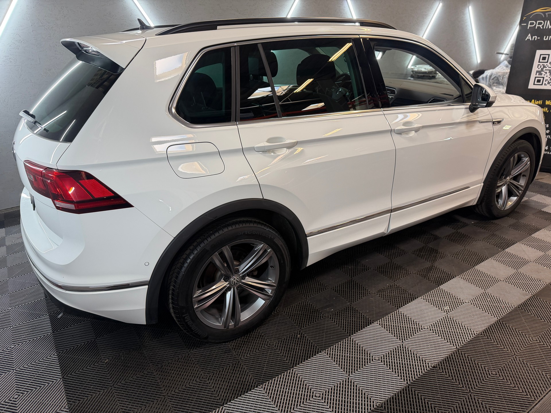 VW Tiguan 1.5TSI Evo Comfortline DSG R-Line Exterieur-image-7