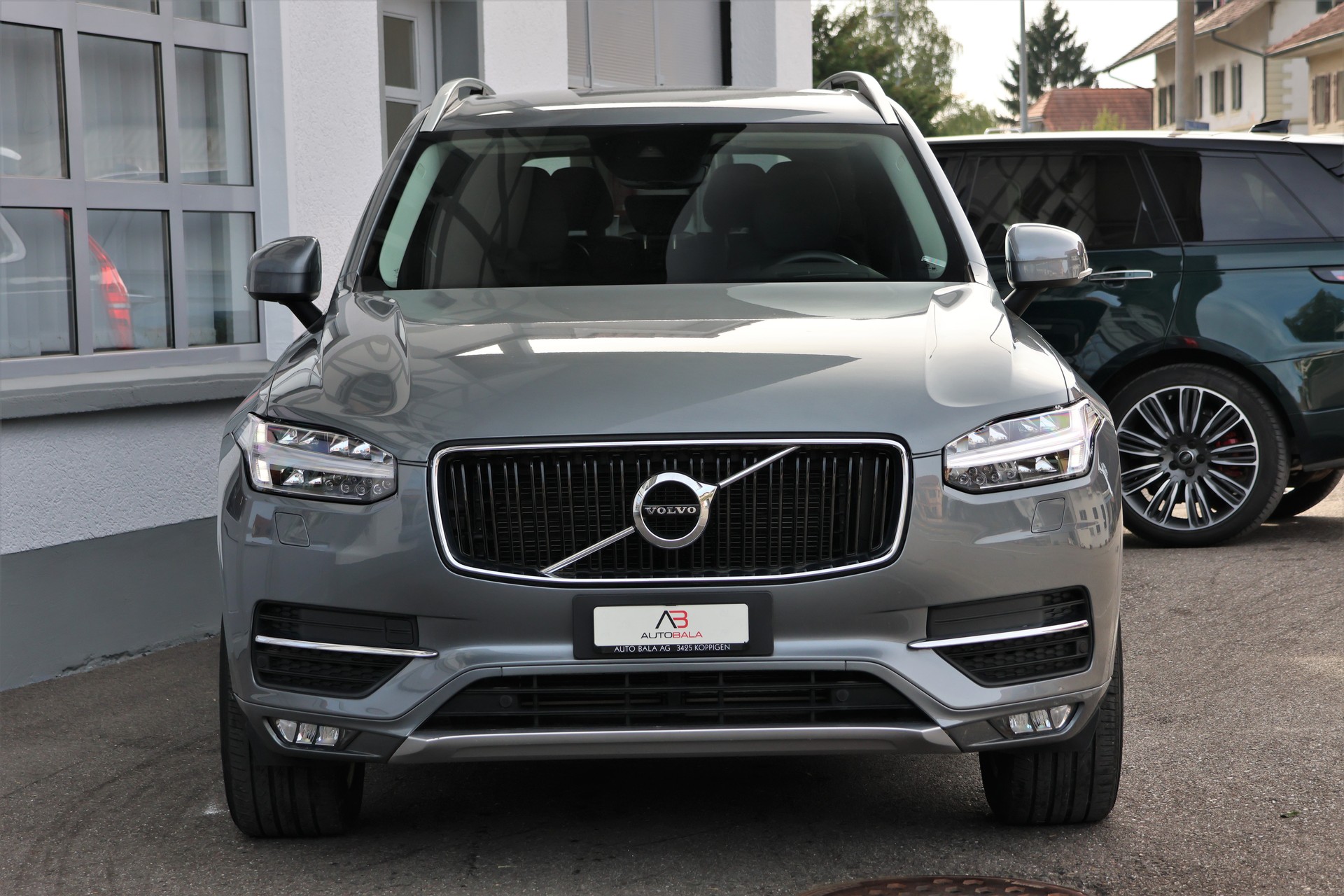 VOLVO XC90 D5 AWD Momentum Geartronic (CH) 7 Plätzer-showroom-element-1