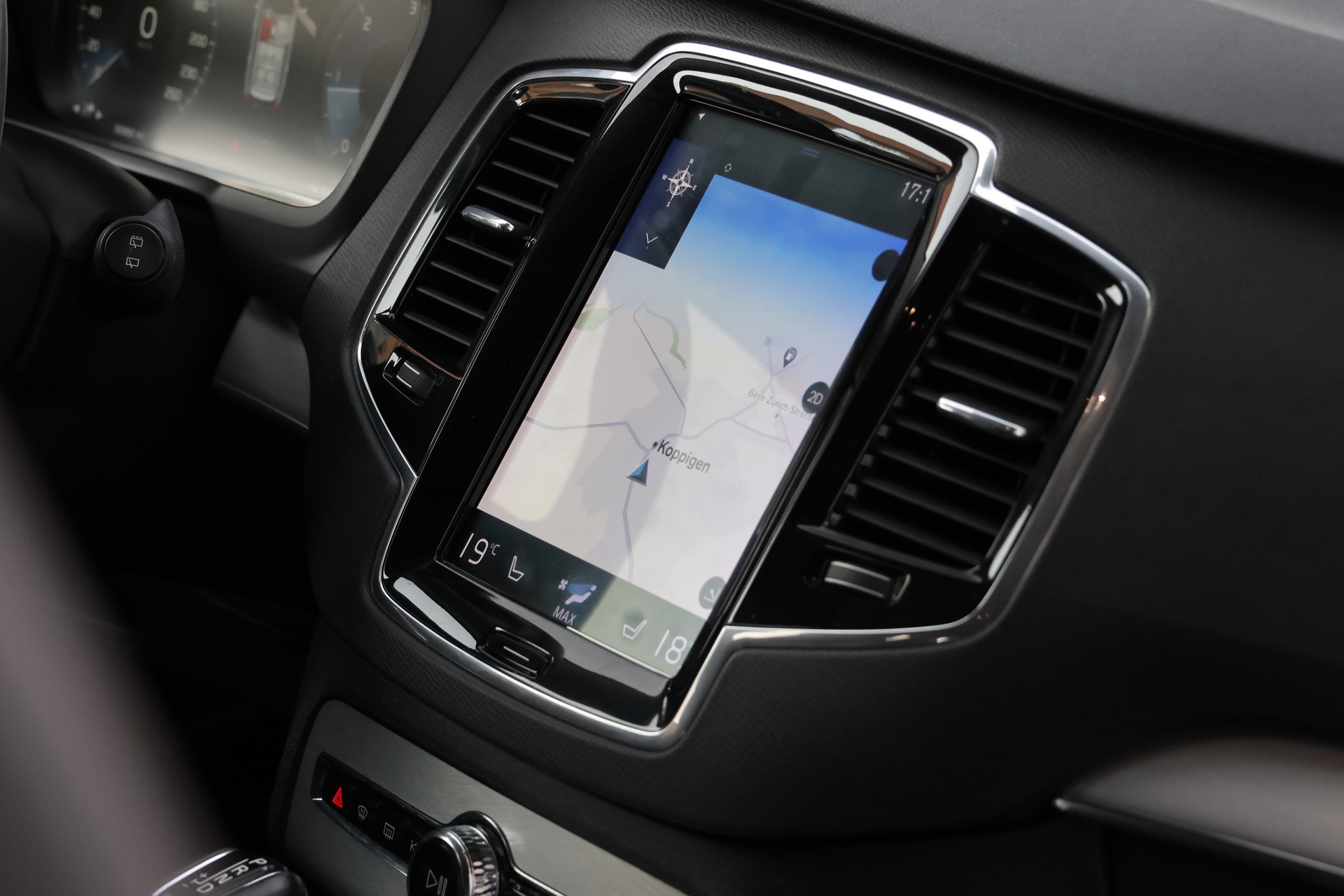 VOLVO XC90 D5 AWD Momentum Geartronic (CH) 7 Plätzer-image-19