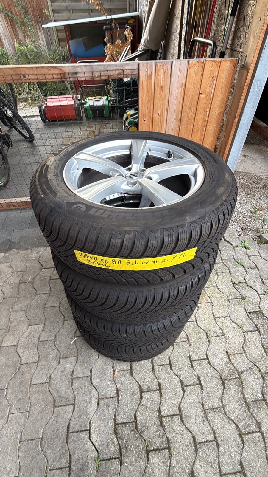 VOLVO XC90 D5 AWD Momentum Geartronic (CH) 7 Plätzer-image-25