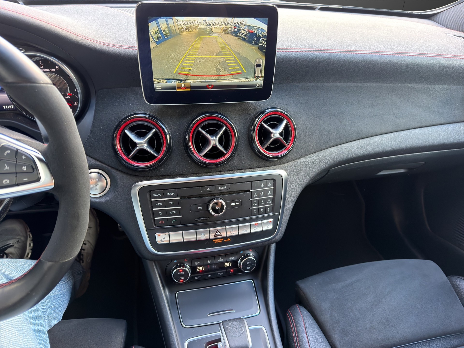 MERCEDES-BENZ GLA 45 AMG 4Matic 7G-DCT Facelift Frisch MFK-image-18