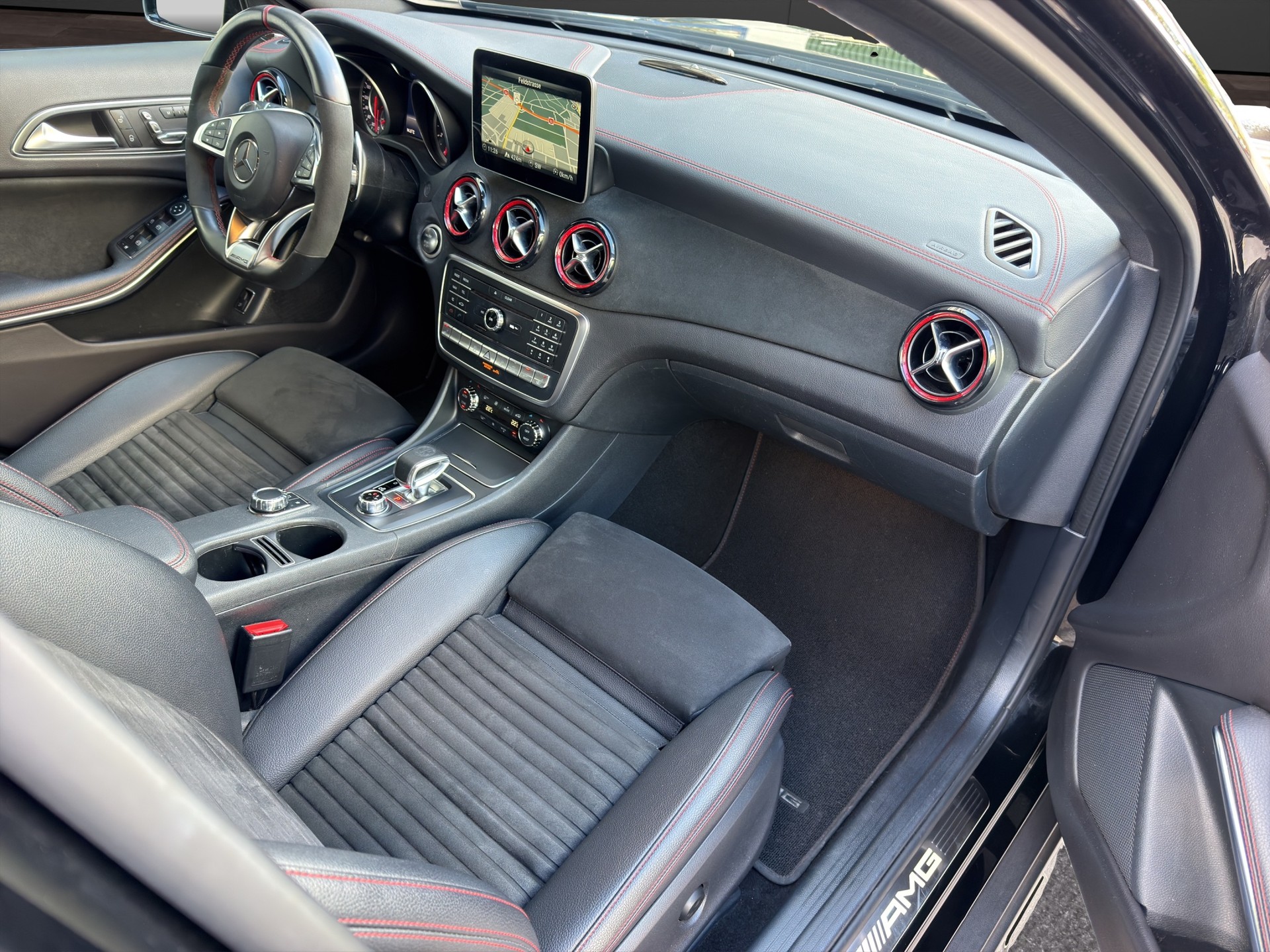 MERCEDES-BENZ GLA 45 AMG 4Matic 7G-DCT Facelift Frisch MFK-image-15