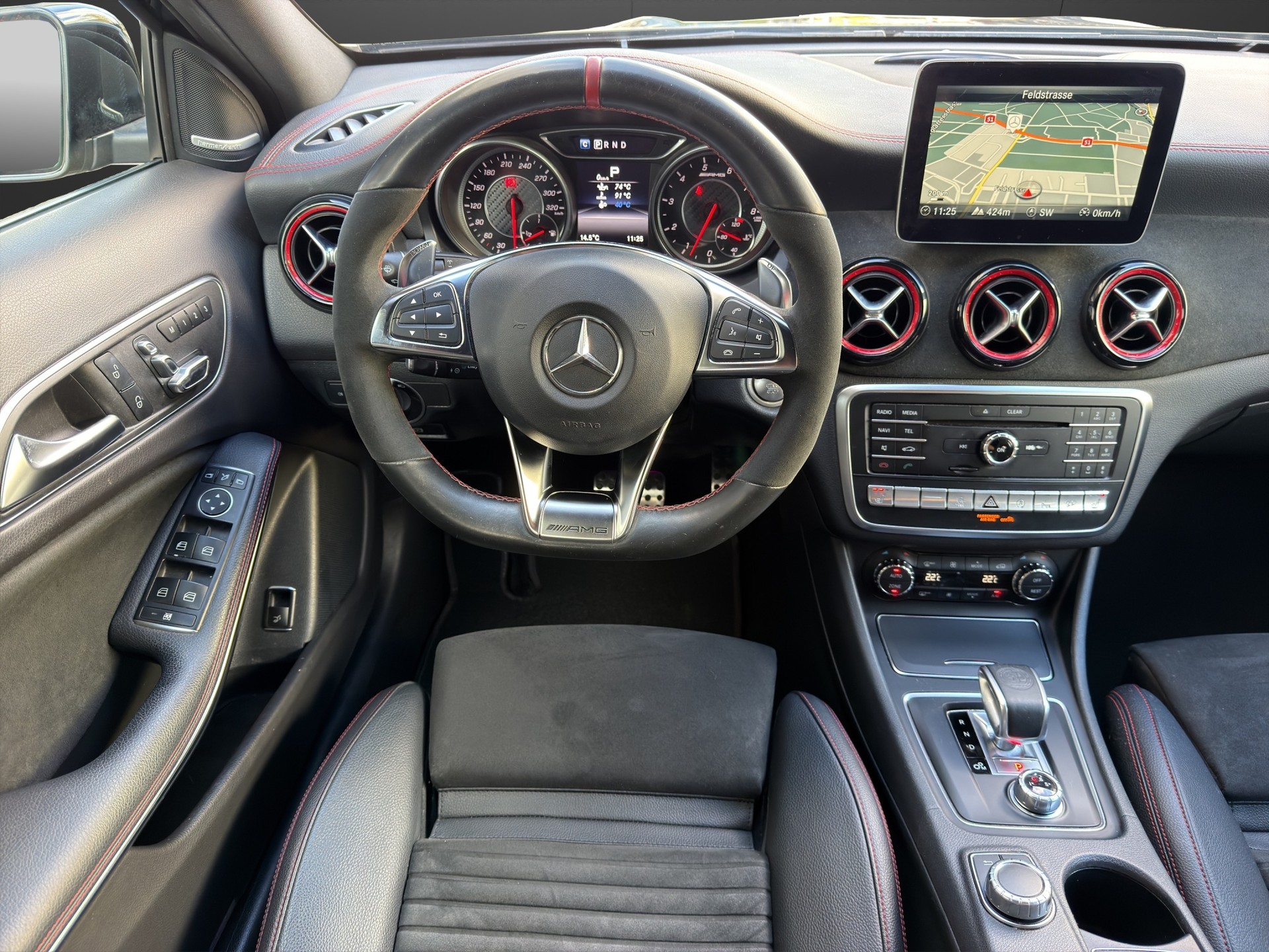 MERCEDES-BENZ GLA 45 AMG 4Matic 7G-DCT Facelift Frisch MFK-image-8