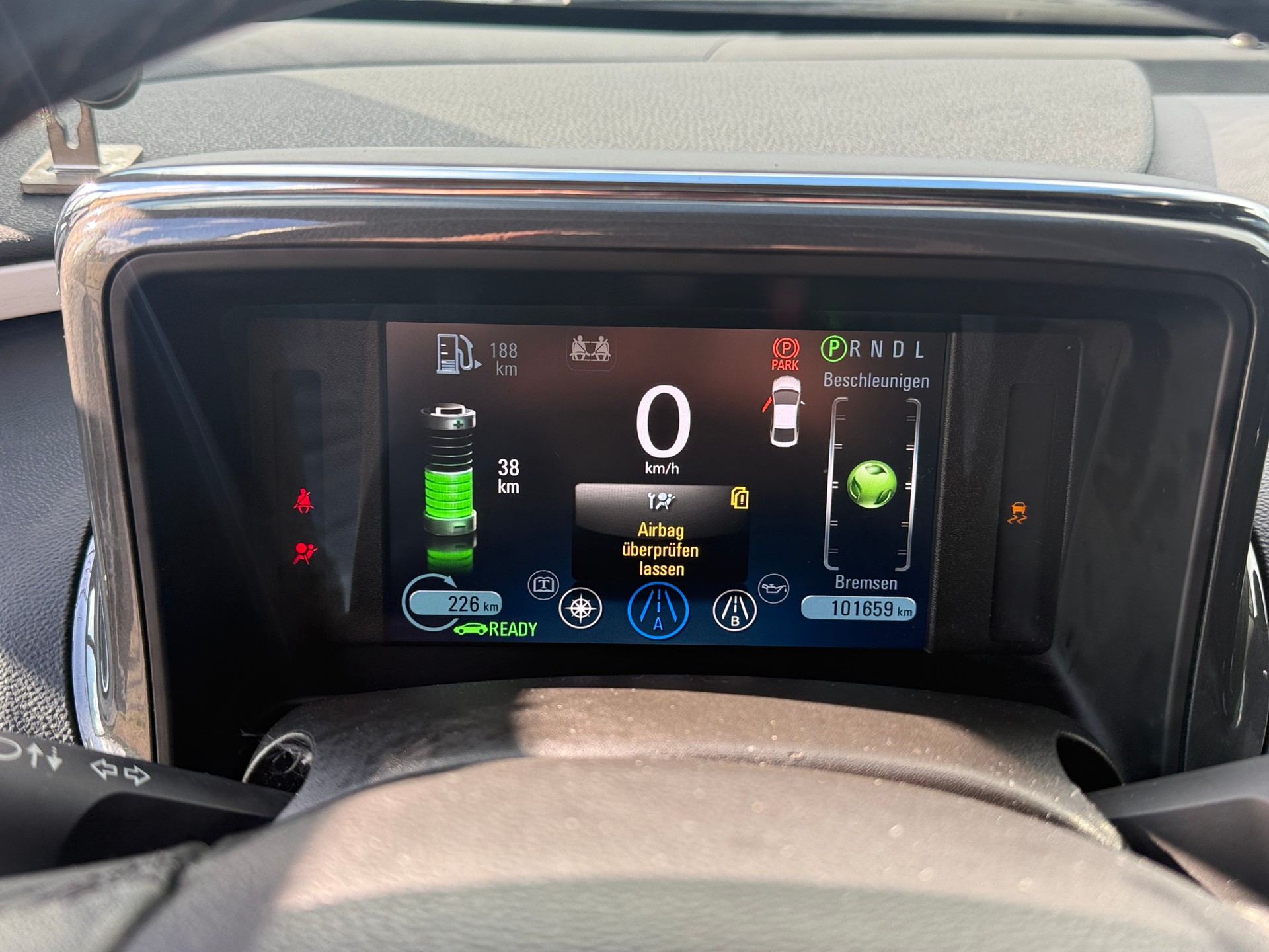OPEL Ampera E-REV-image-3