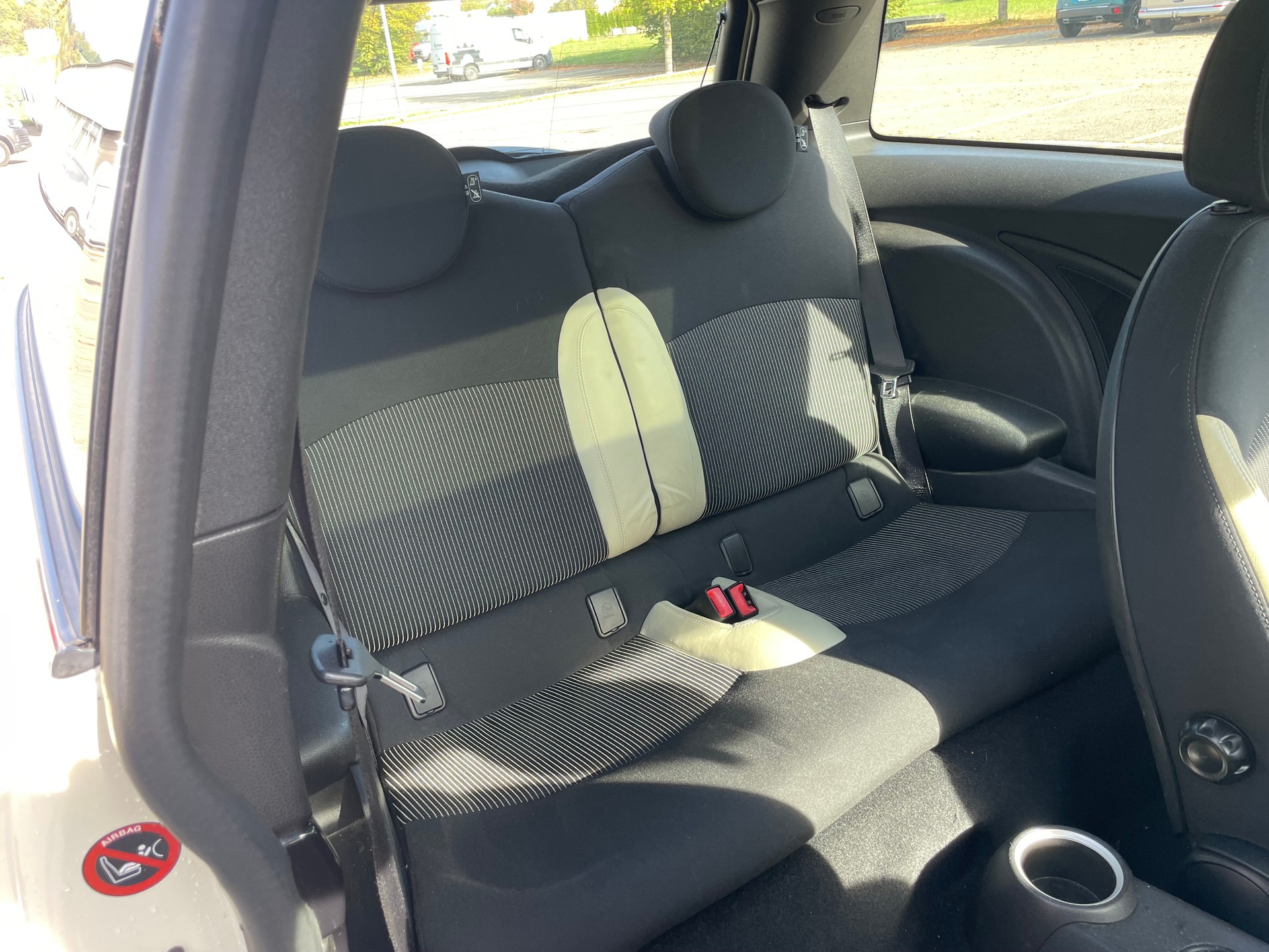 MINI Cooper-image-13