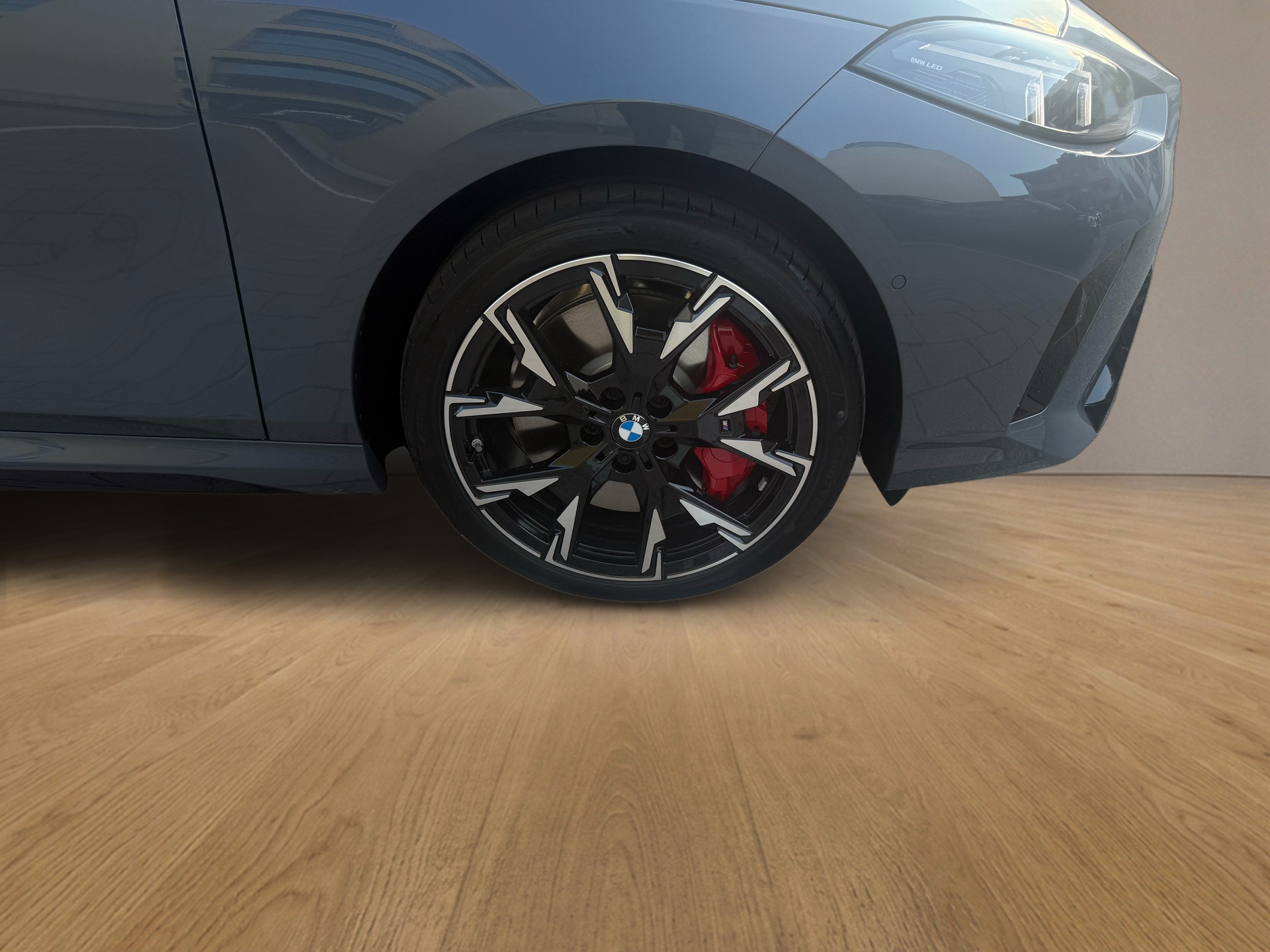 BMW 123 xDrive M Sport Pro Steptronic-image-9