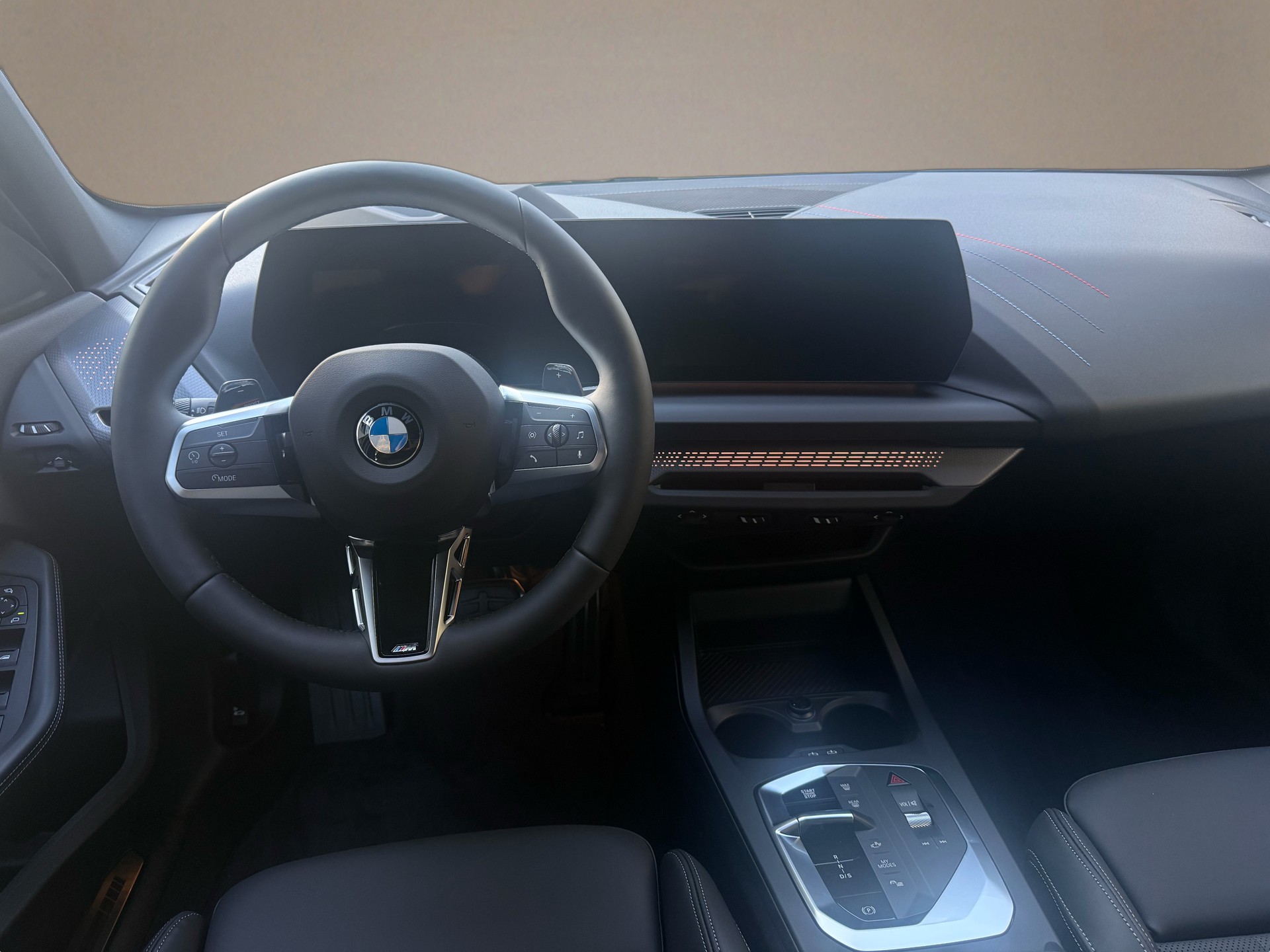 BMW 123 xDrive M Sport Pro Steptronic-image-12
