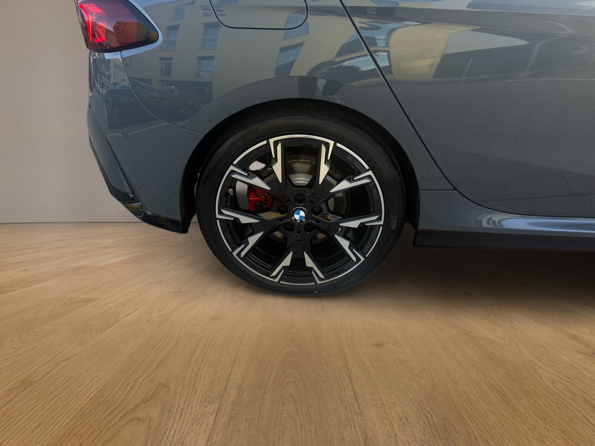 BMW 123 xDrive M Sport Pro Steptronic-image-10