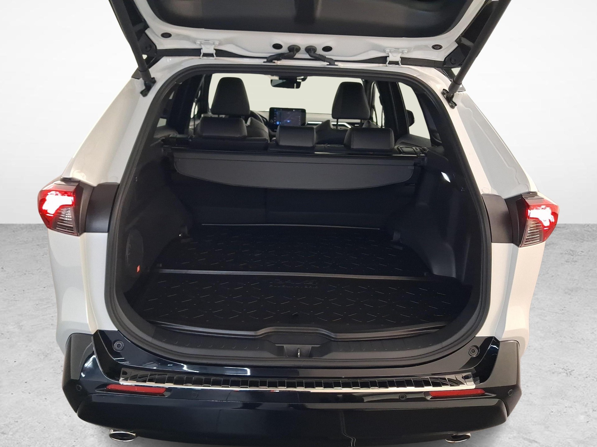 TOYOTA RAV4 2.5 Plug-In-Hybrid Platinum-image-11