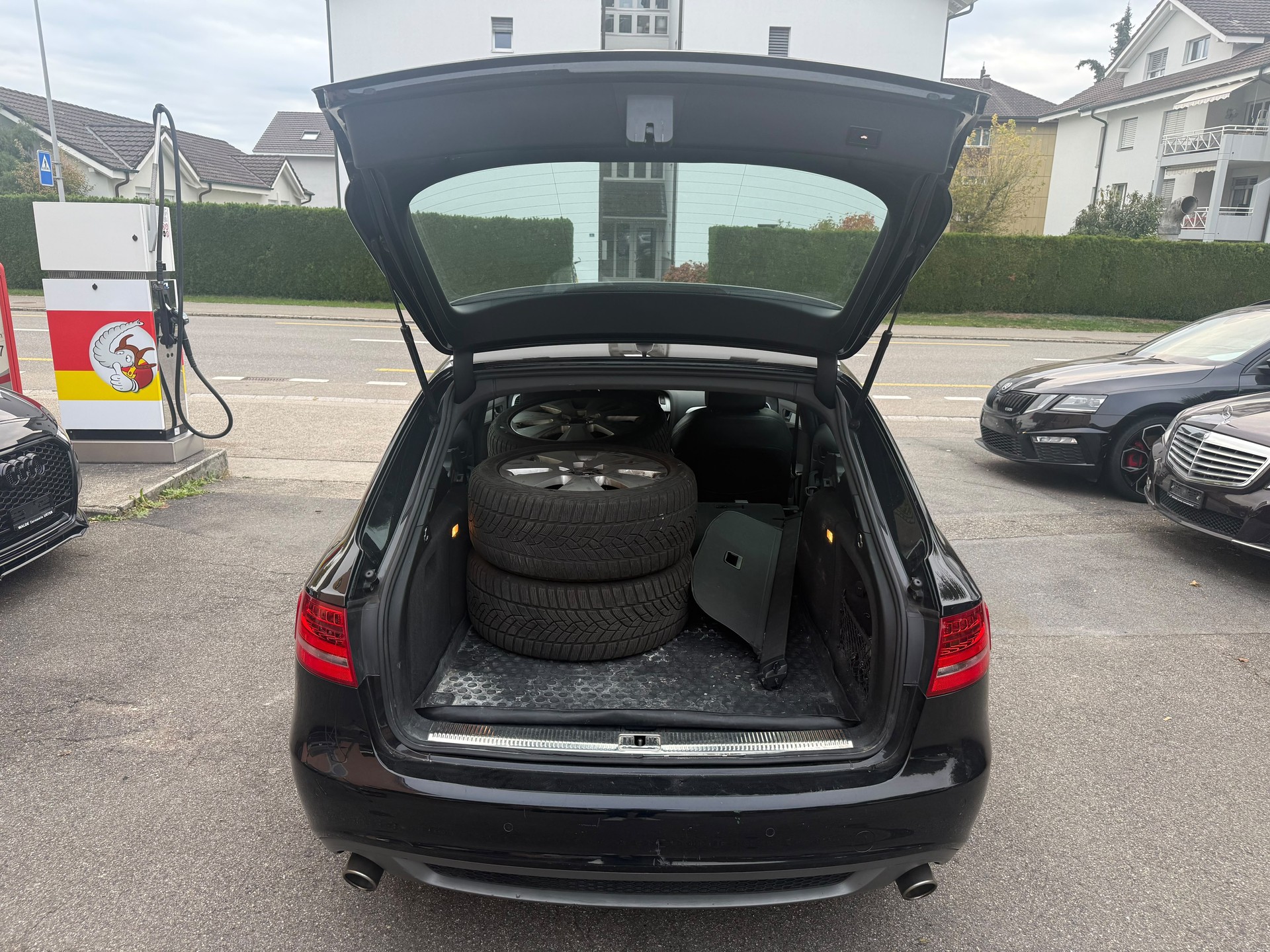AUDI A4 S-Line-image-6