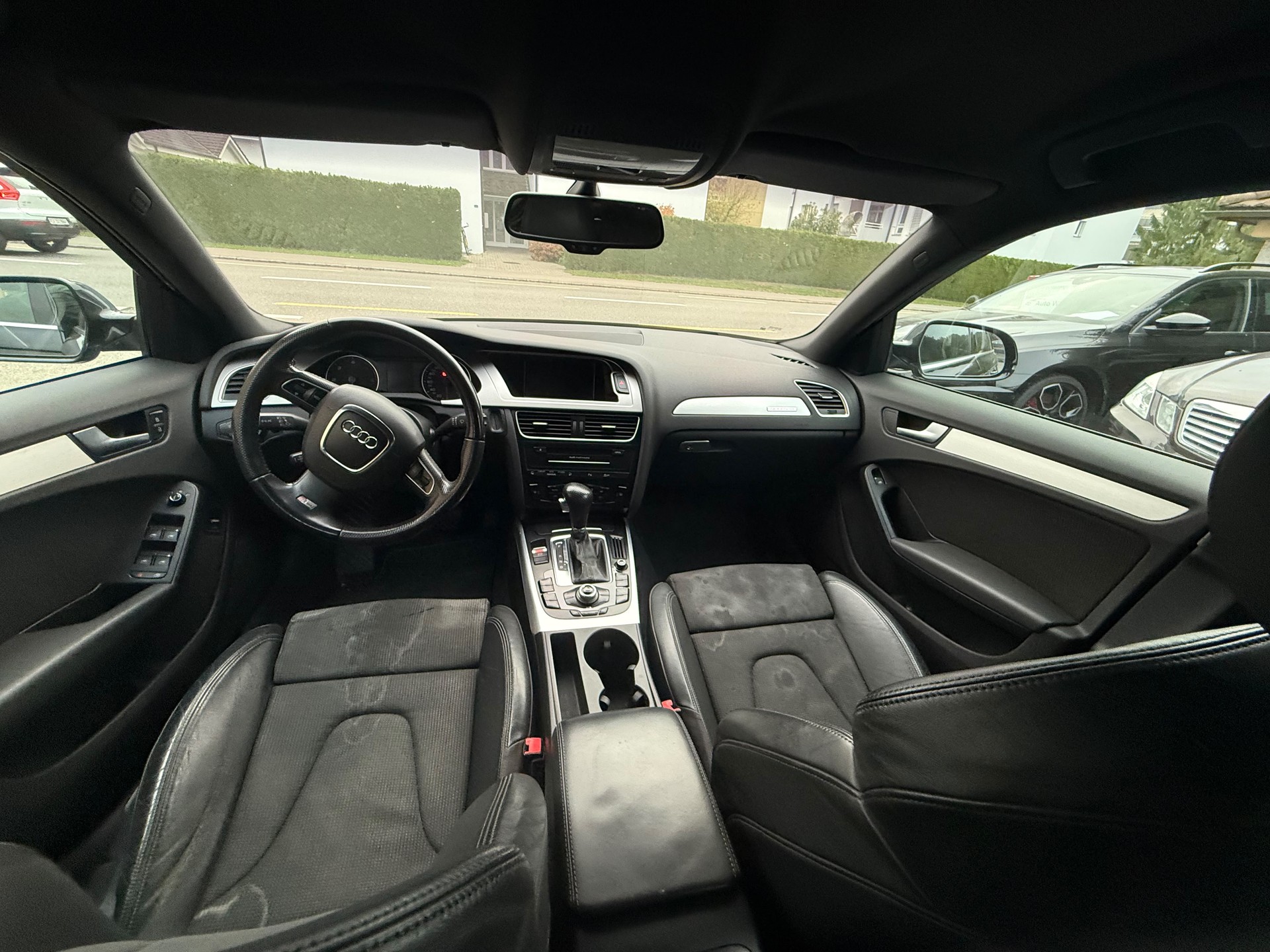 AUDI A4 S-Line-image-7