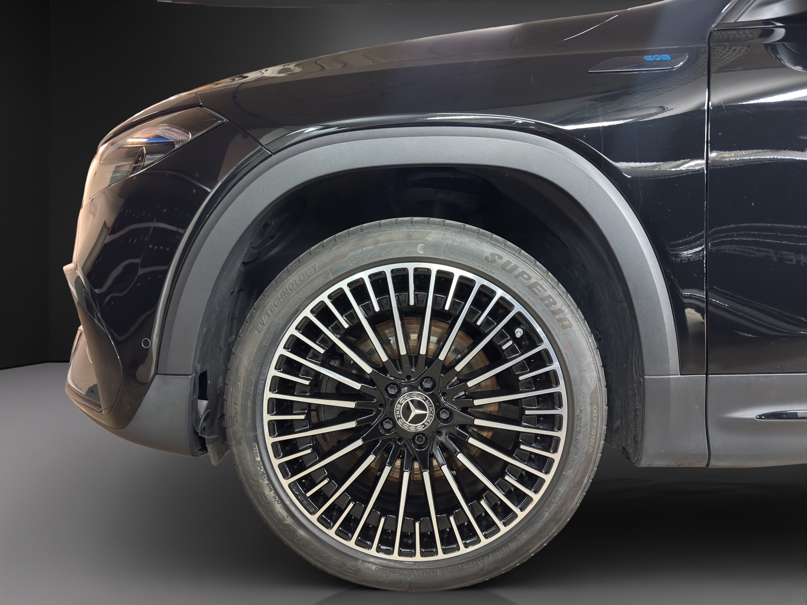 MERCEDES-BENZ EQB 350 AMG Line 4Matic-image-7