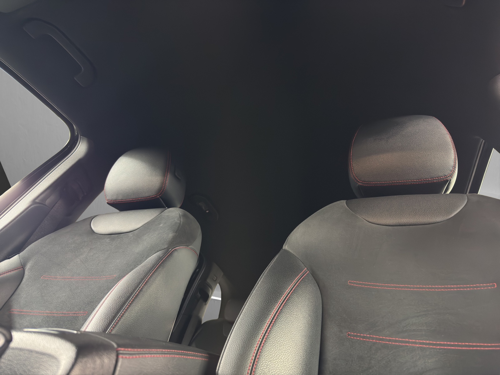 MERCEDES-BENZ EQB 350 AMG Line 4Matic-image-13