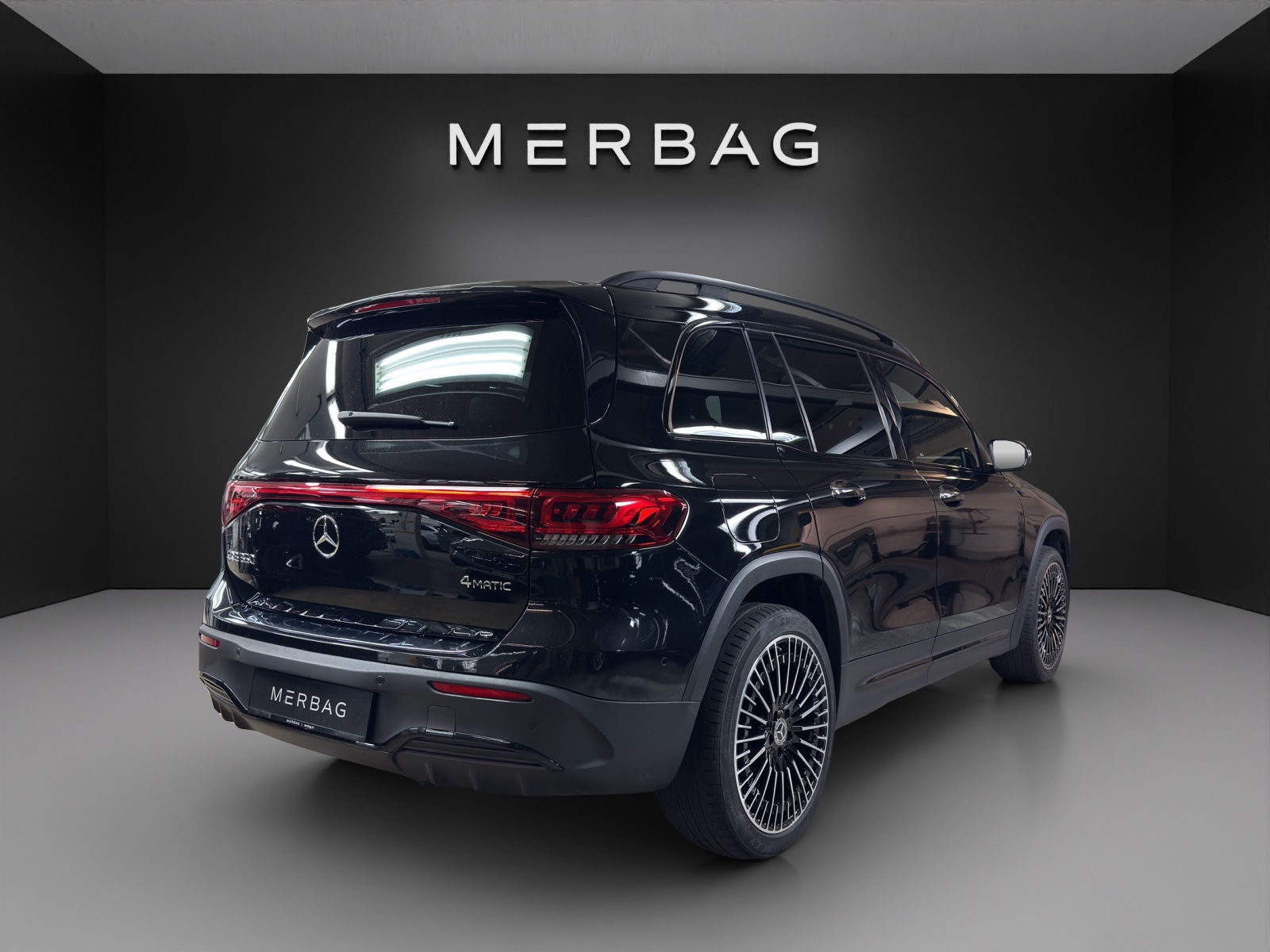 MERCEDES-BENZ EQB 350 AMG Line 4Matic-image-4
