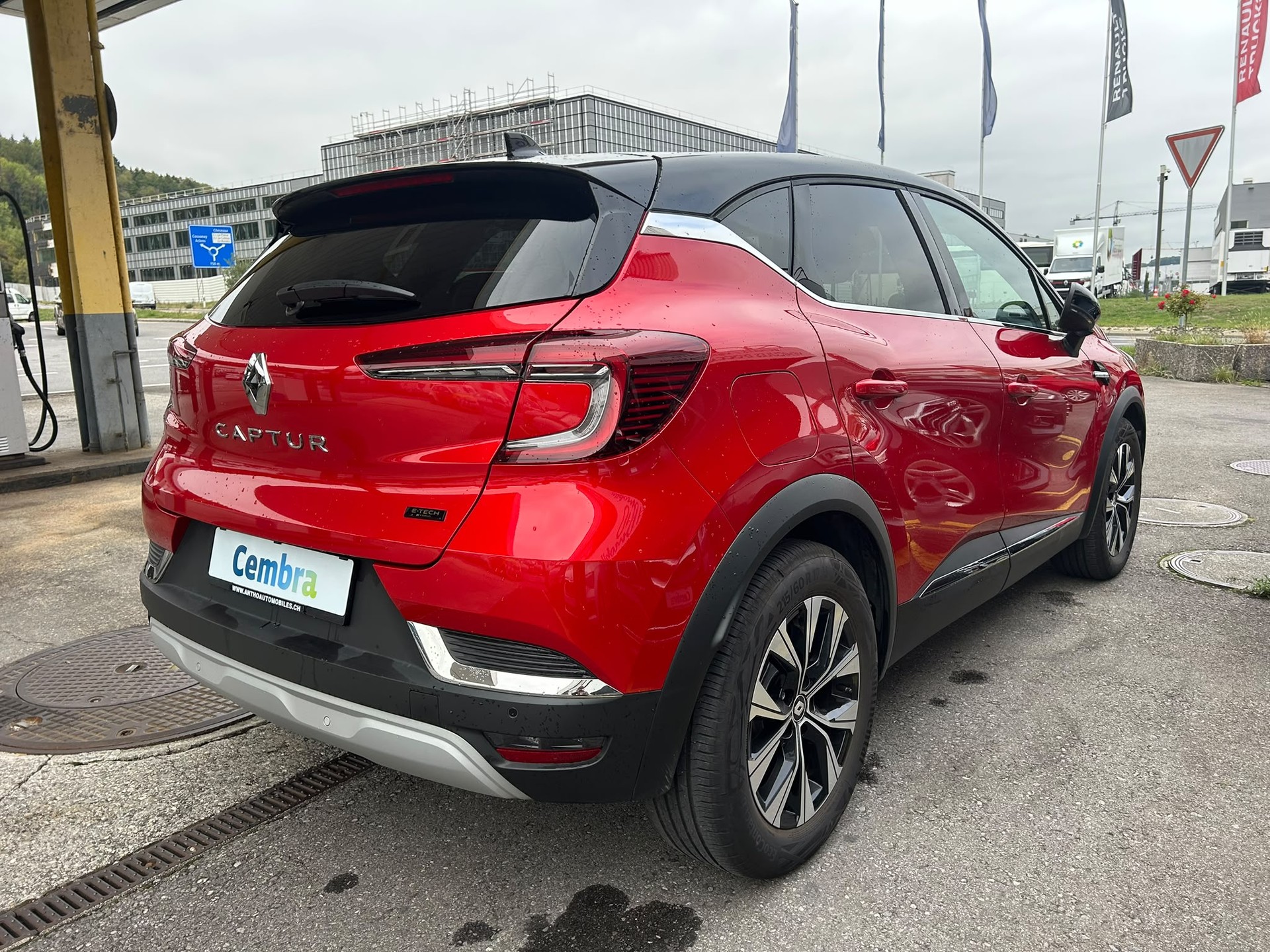 RENAULT Captur 1.6 E-Tech 145 E-Tech Engineered DHT-image-4