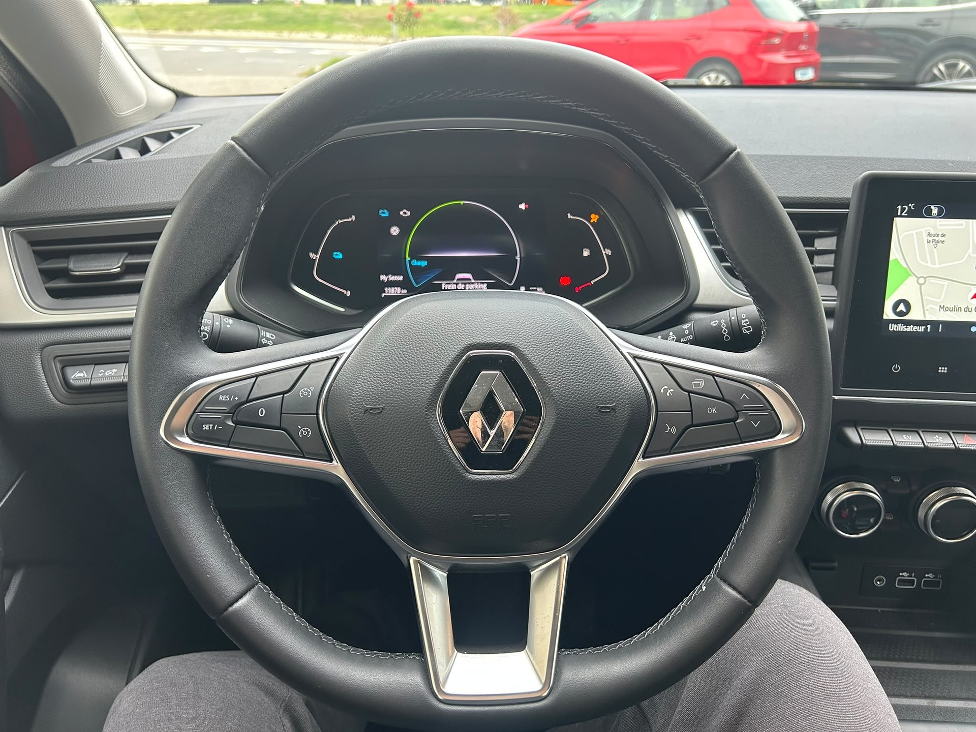 RENAULT Captur 1.6 E-Tech 145 E-Tech Engineered DHT-image-9
