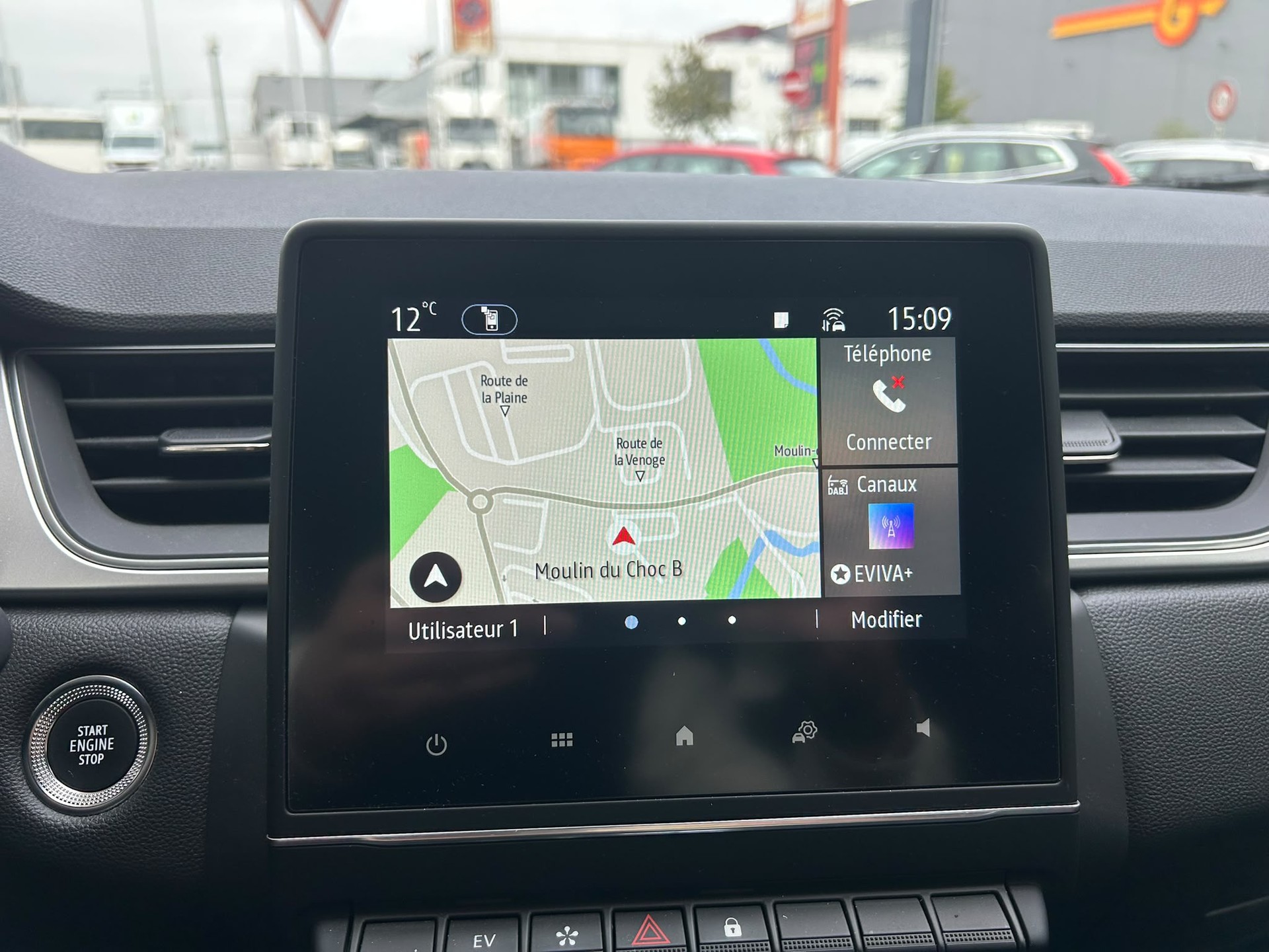 RENAULT Captur 1.6 E-Tech 145 E-Tech Engineered DHT-image-14