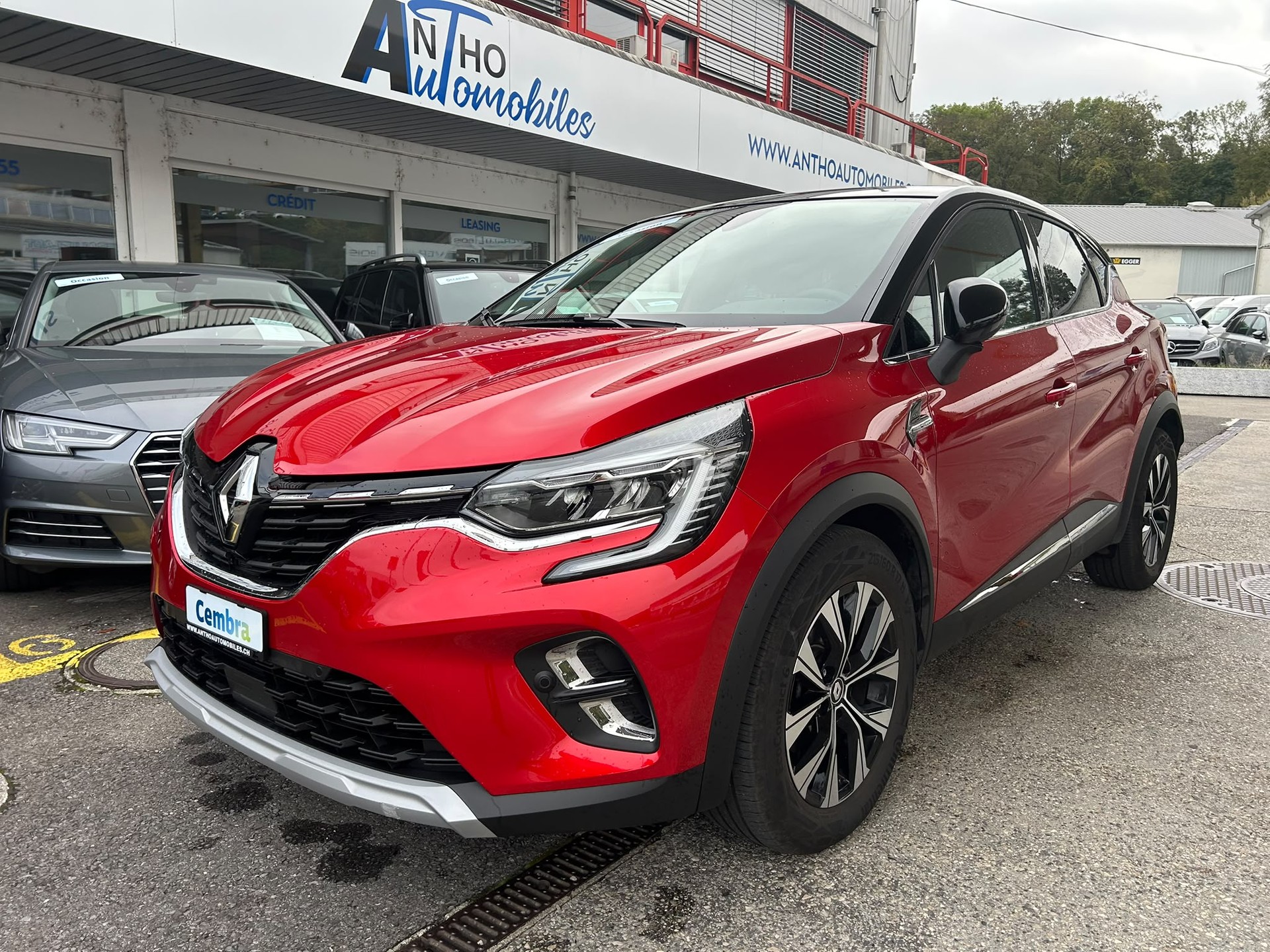 RENAULT Captur 1.6 E-Tech 145 E-Tech Engineered DHT-image-1