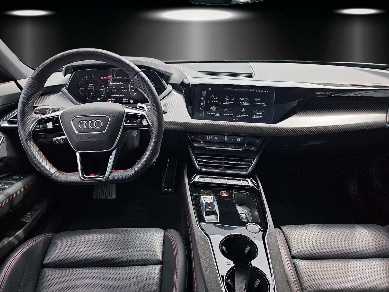 AUDI RS e-tron GT quattro-image-11