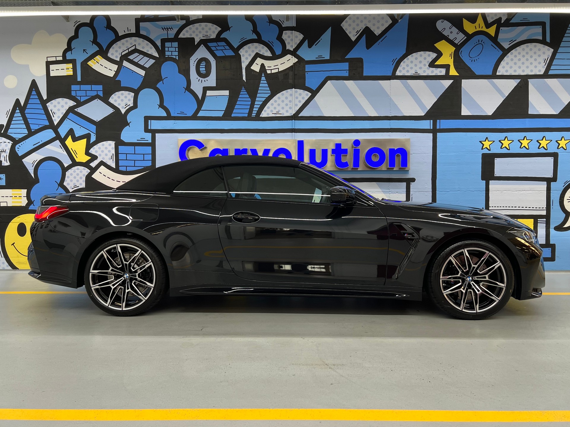 BMW M4 Cabrio Competition M xDrive-image-2
