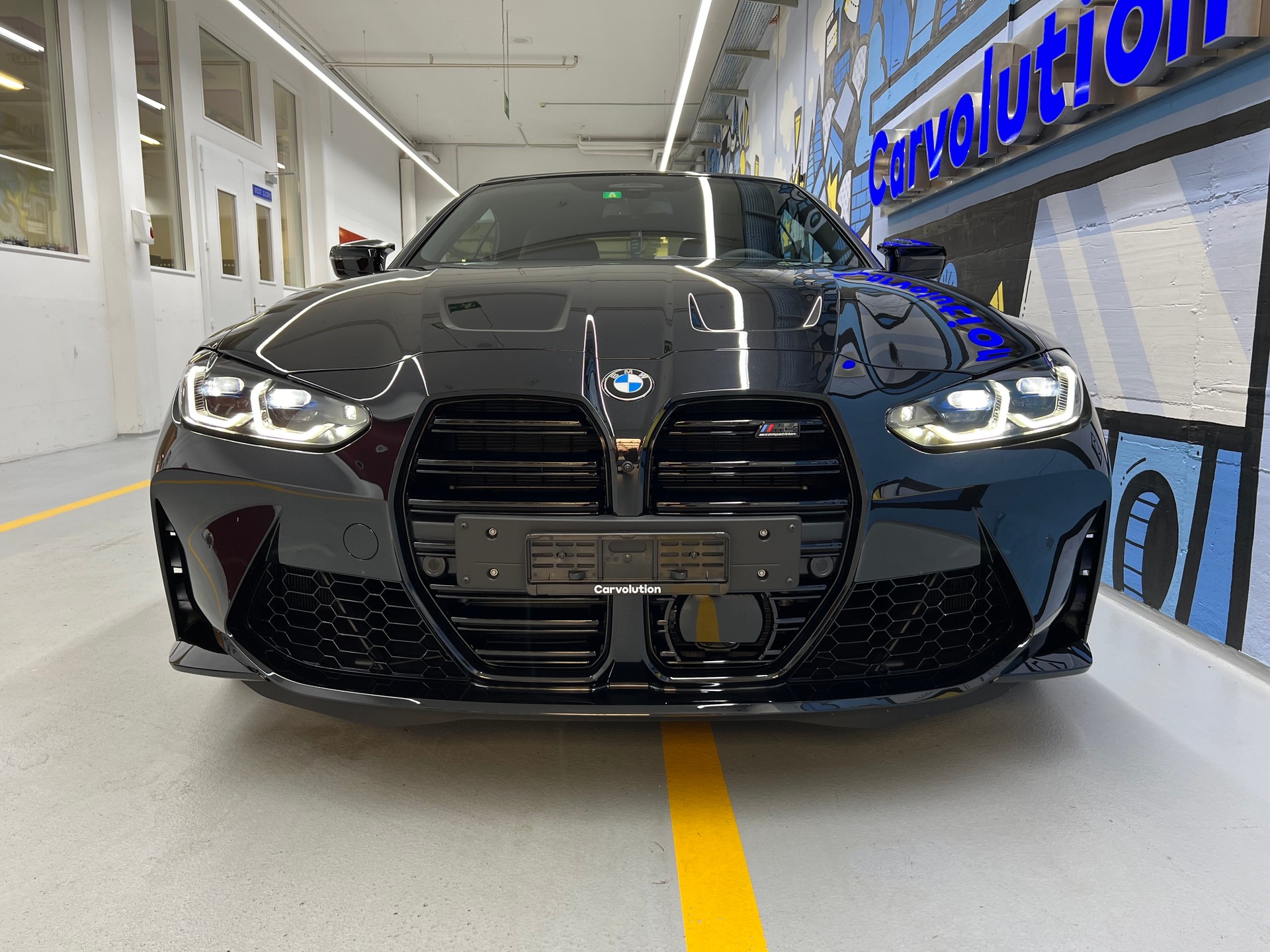 BMW M4 Cabrio Competition M xDrive-image-1