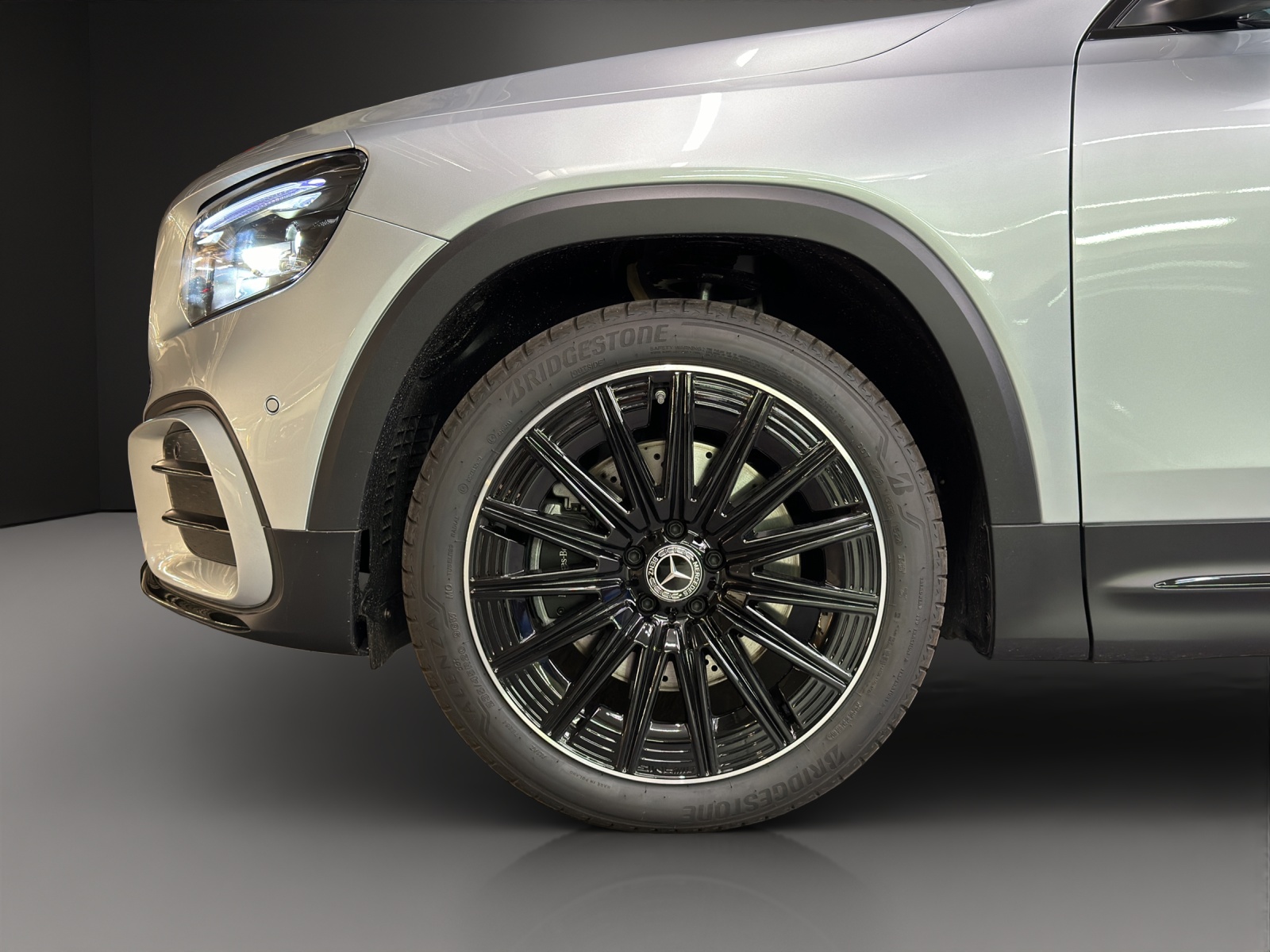 MERCEDES-BENZ GLB 250 4Matic 8G-Tronic-image-5
