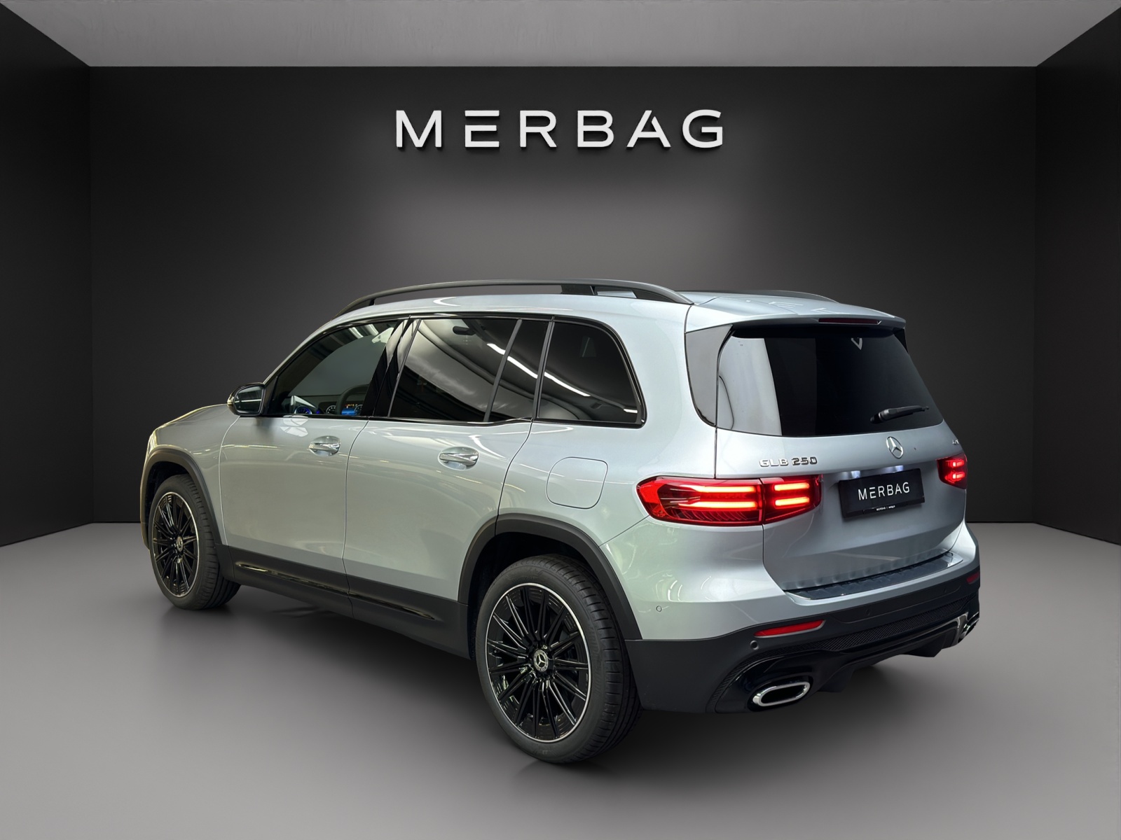 MERCEDES-BENZ GLB 250 4Matic 8G-Tronic-image-3